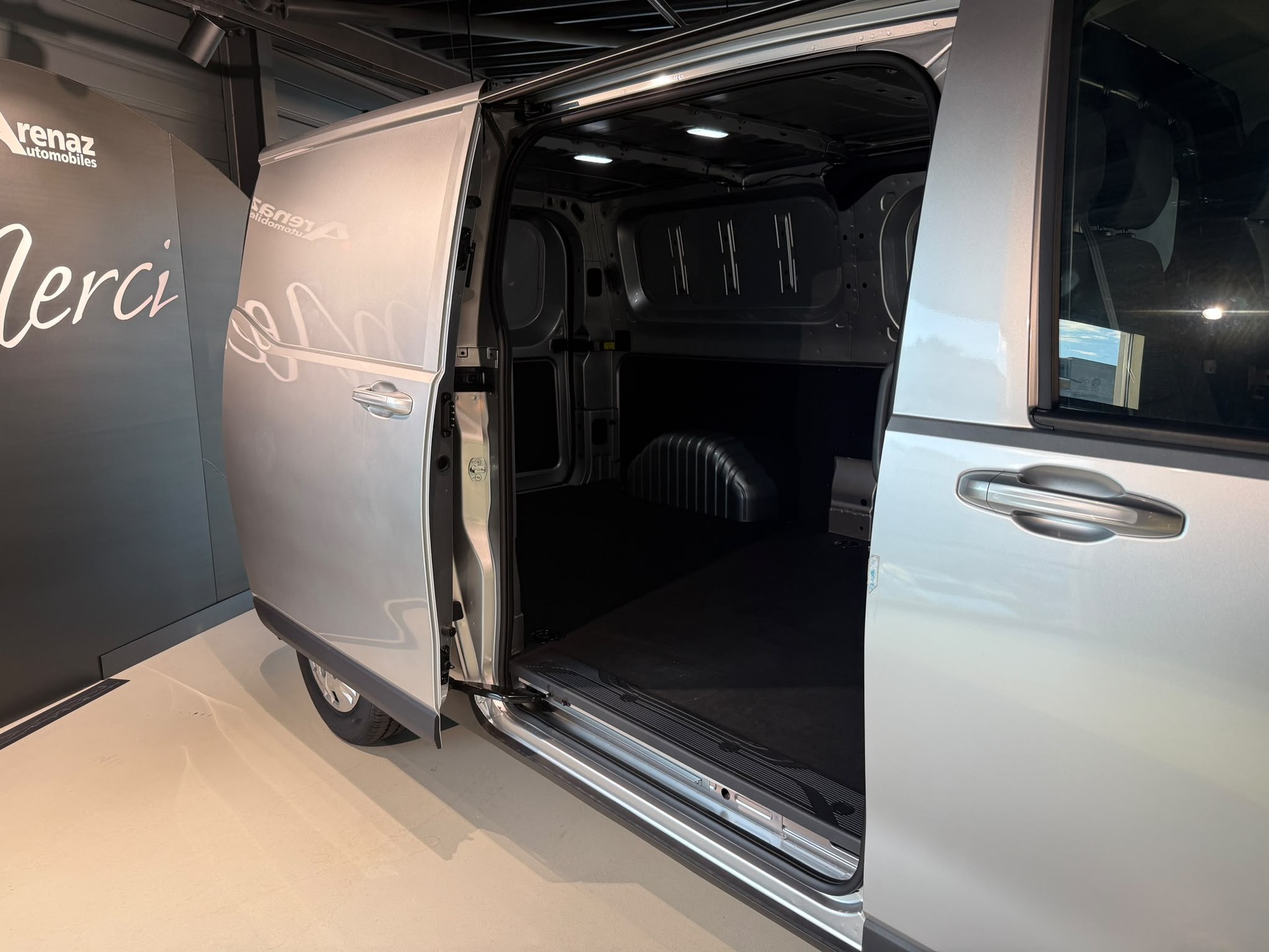 MAXUS Deliver 7 2.0D L2-image-9