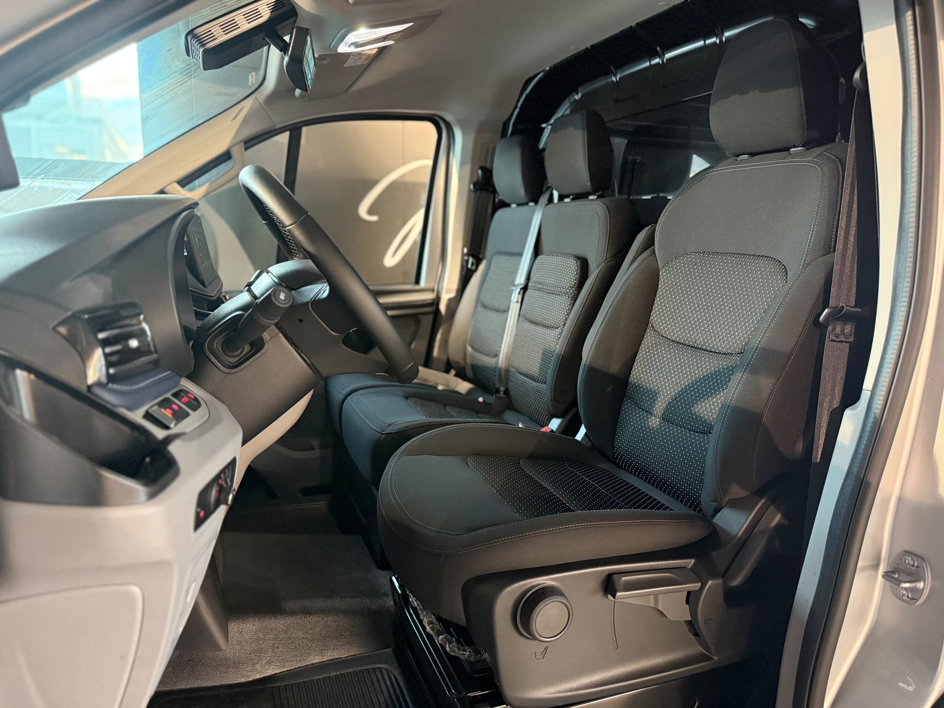 MAXUS Deliver 7 2.0D L2-image-10
