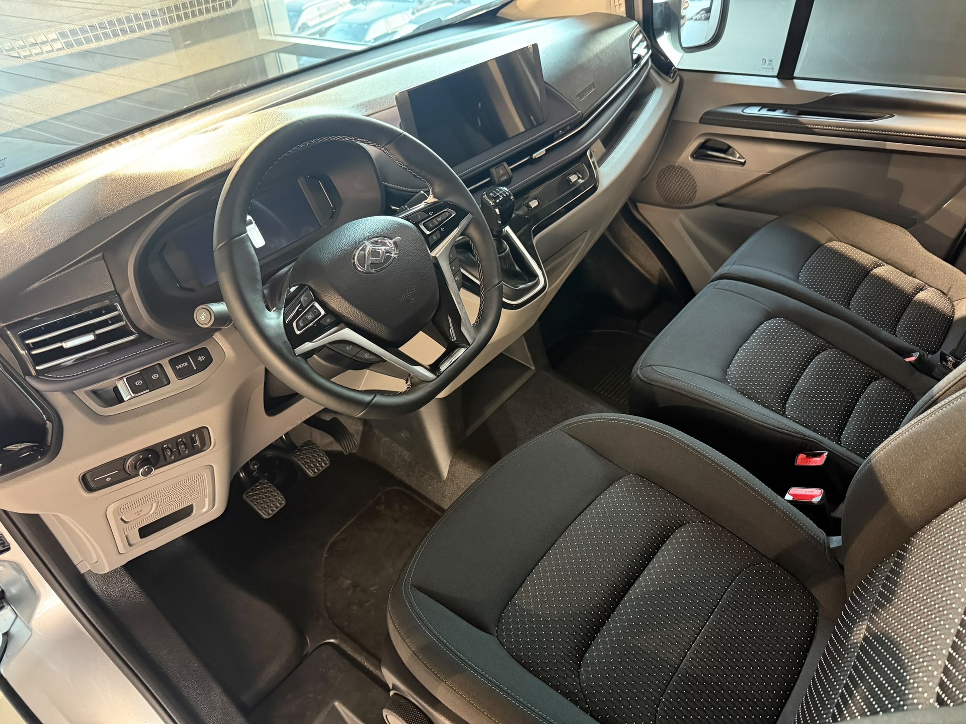 MAXUS Deliver 7 2.0D L2-image-13