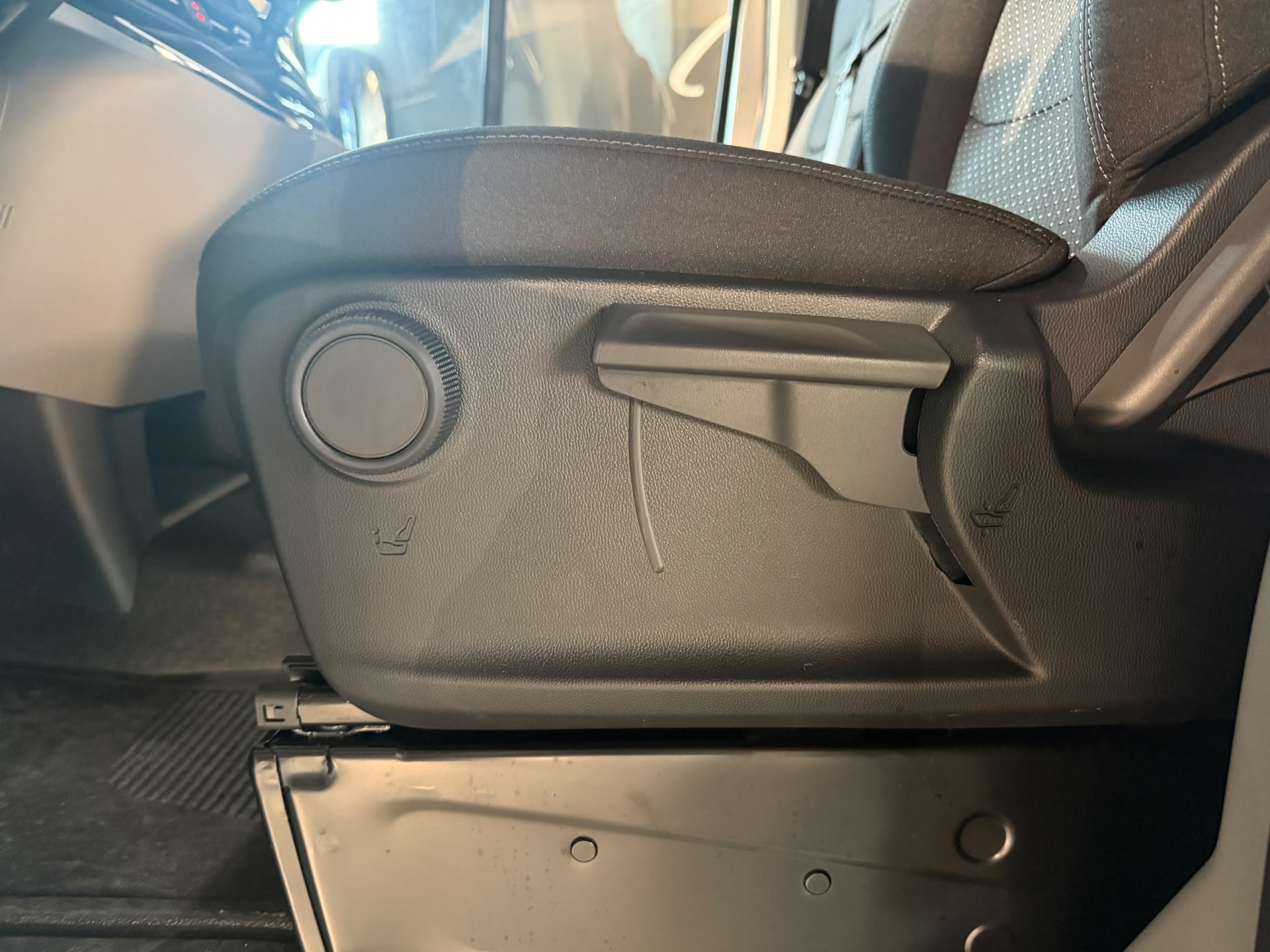 MAXUS Deliver 7 2.0D L2-image-12