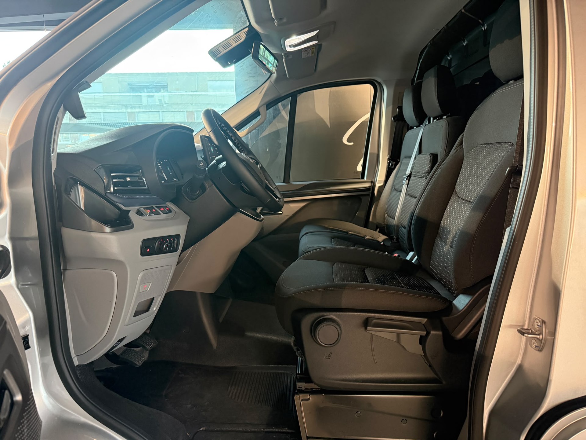 MAXUS Deliver 7 2.0D L2-image-11