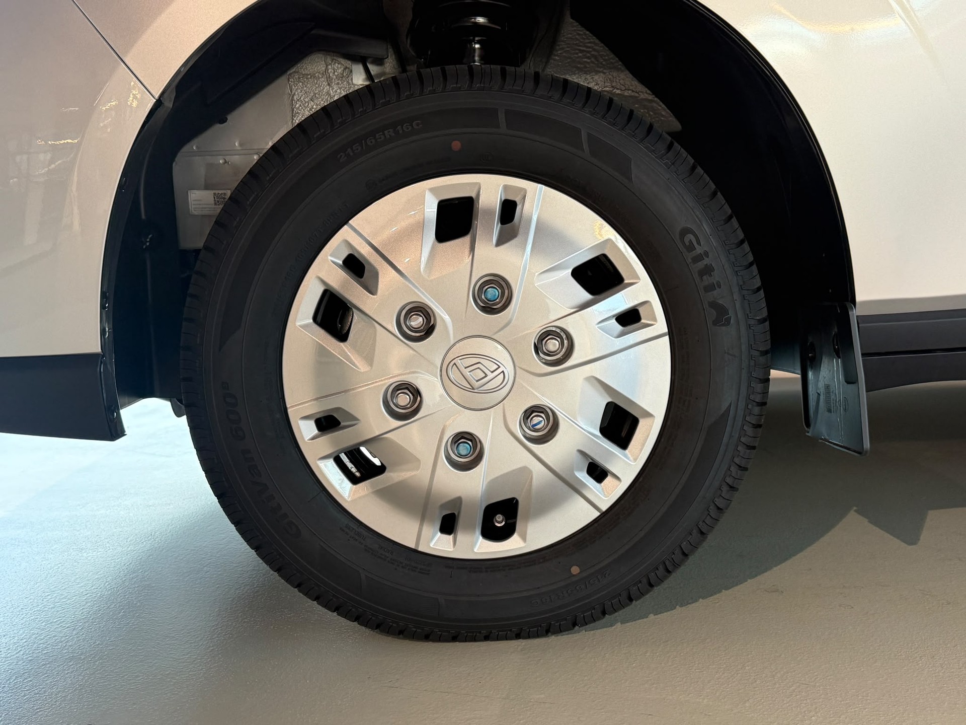 MAXUS Deliver 7 2.0D L2-image-28