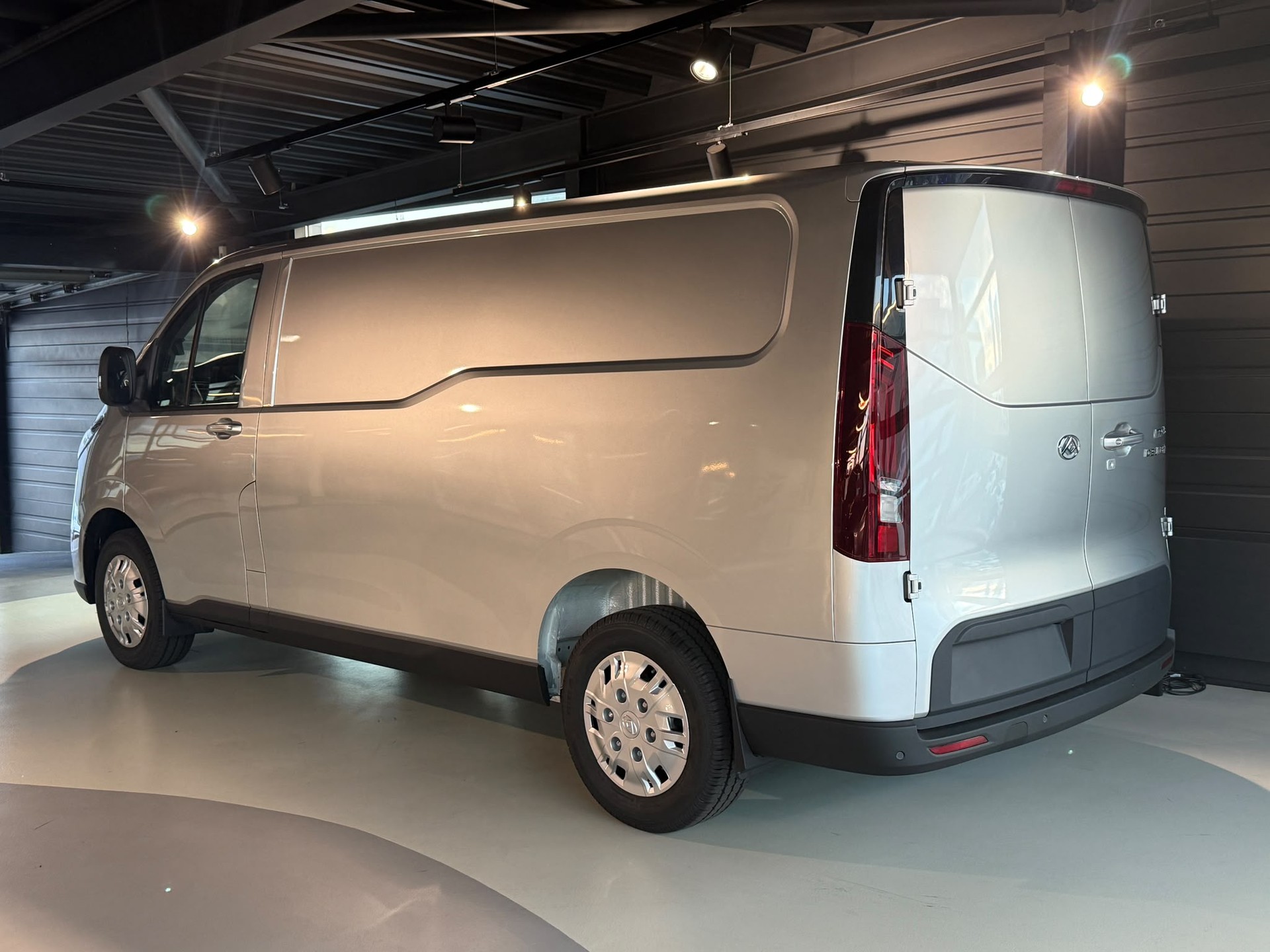 MAXUS Deliver 7 2.0D L2-image-4