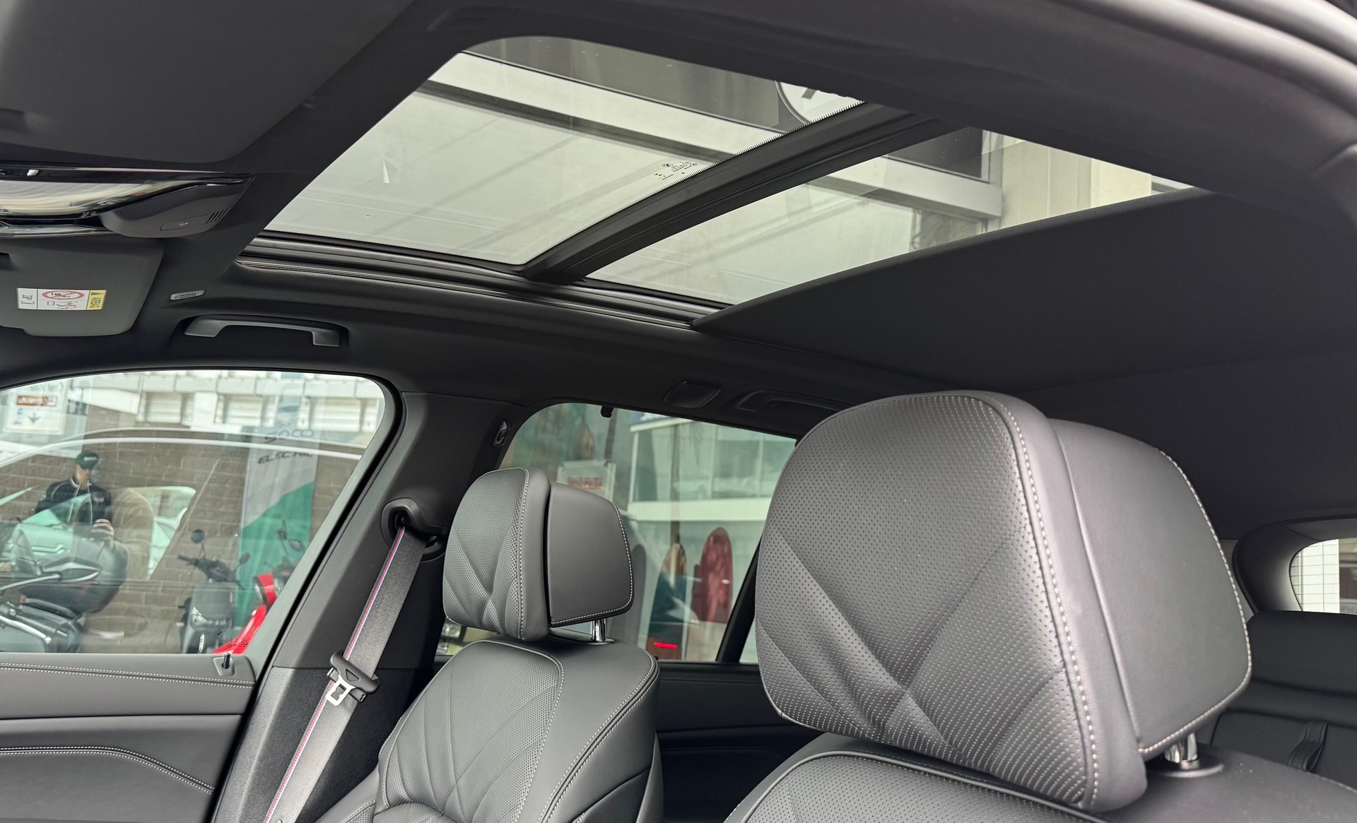 BMW X5 xDrive 48V 30d M Sport Pro Steptronic-image-8