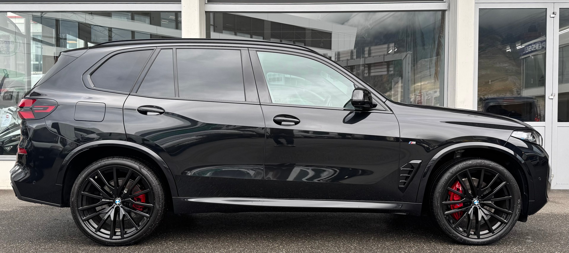 BMW X5 xDrive 48V 30d M Sport Pro Steptronic-image-1