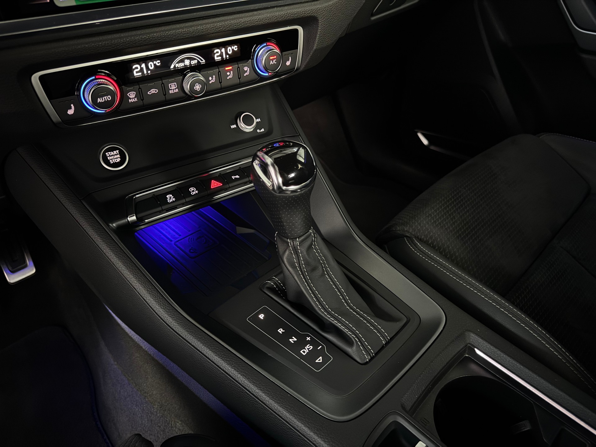 AUDI Q3 35 TFSI S line S-tronic-image-9