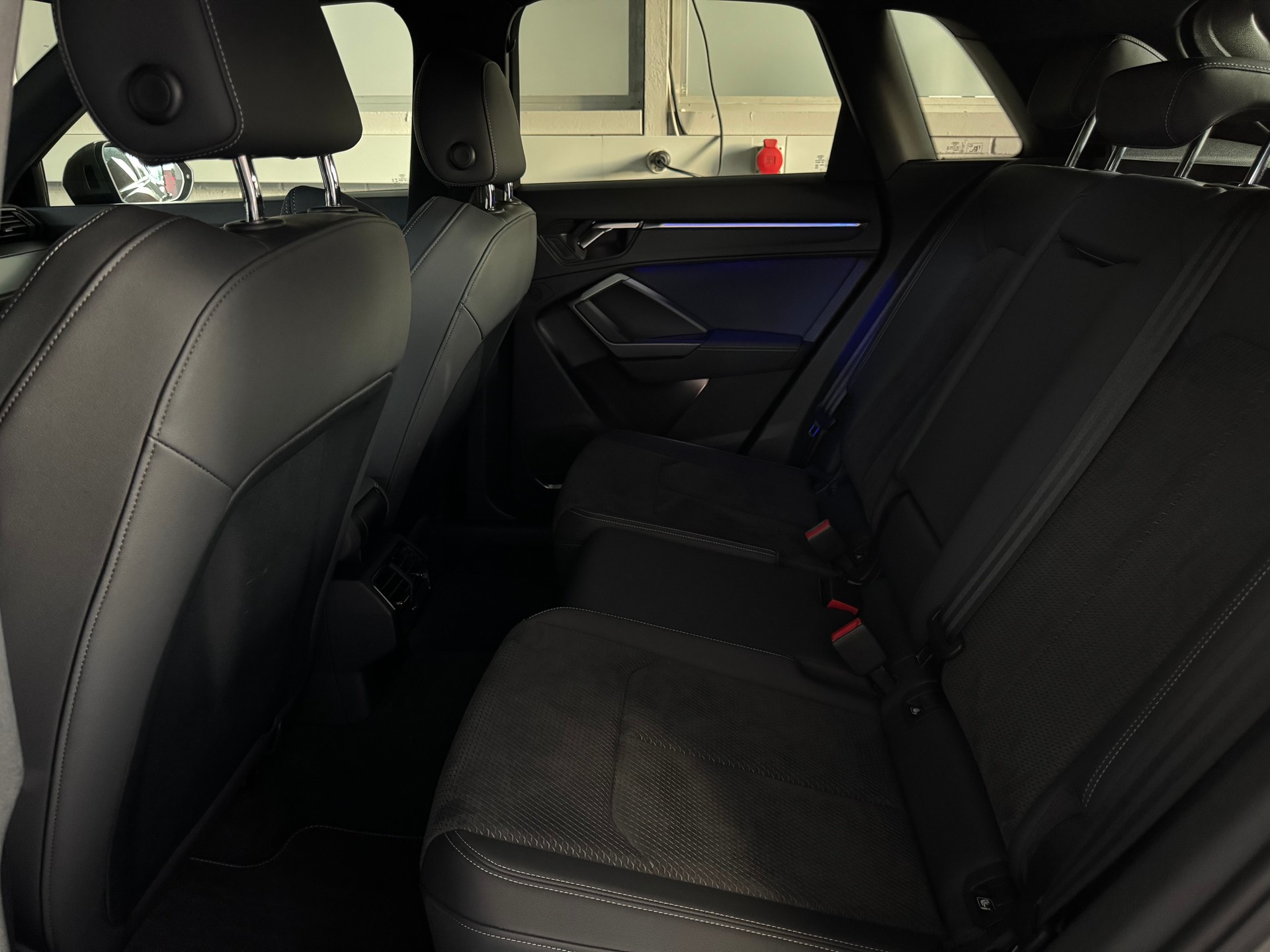 AUDI Q3 35 TFSI S line S-tronic-image-6