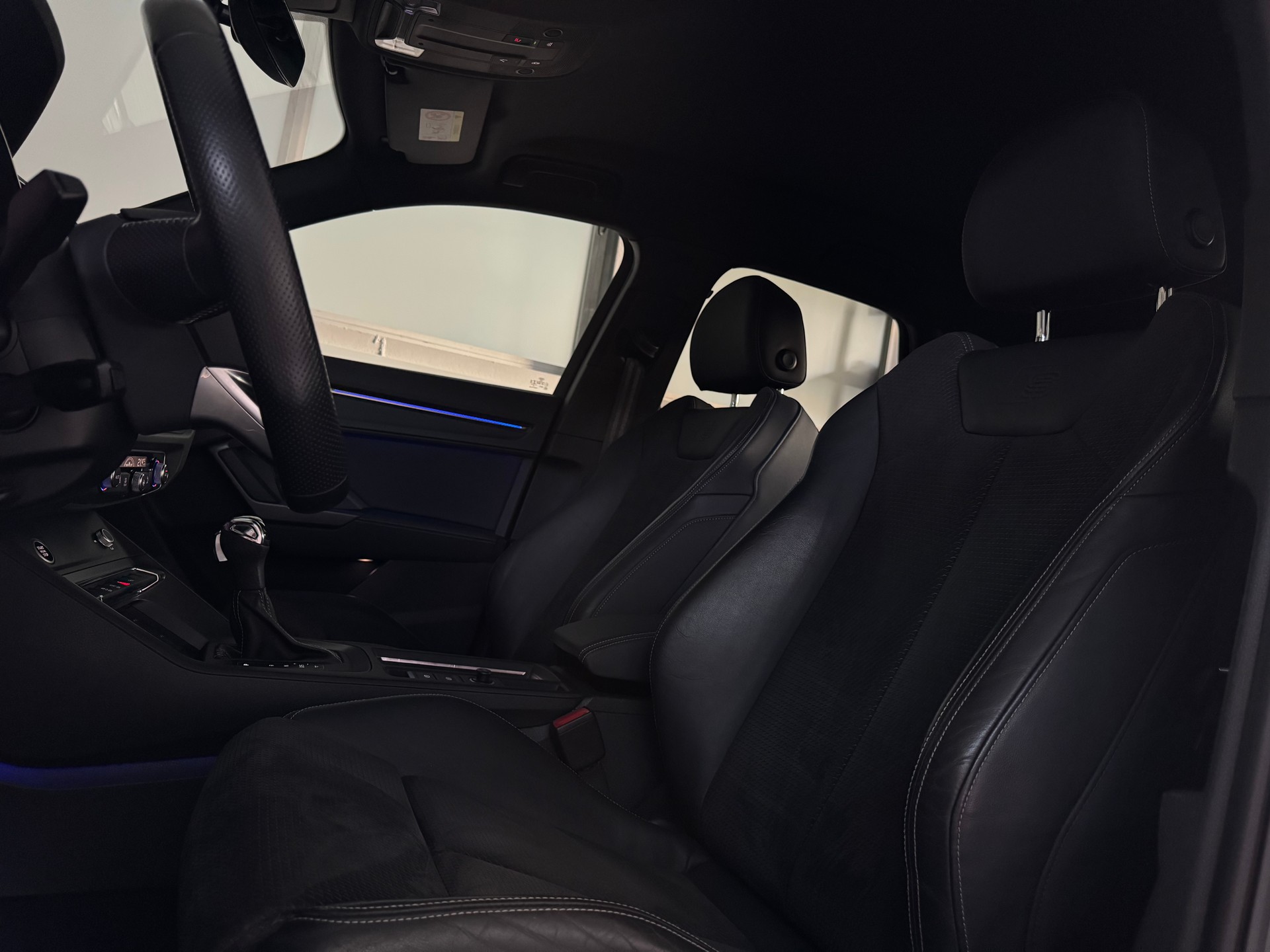 AUDI Q3 35 TFSI S line S-tronic-image-5