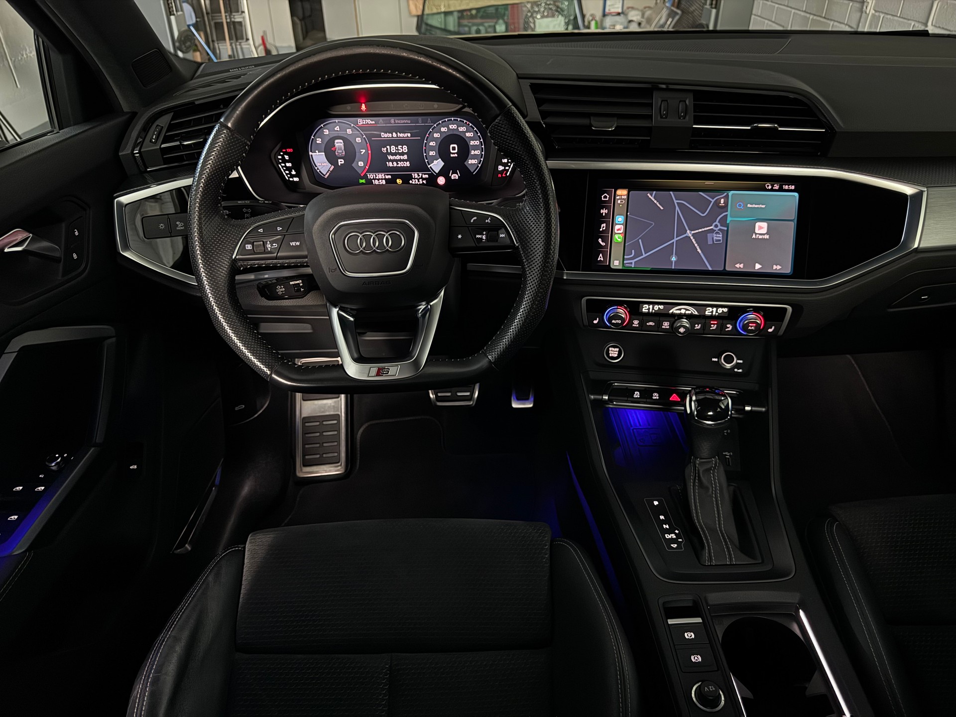 AUDI Q3 35 TFSI S line S-tronic-image-7