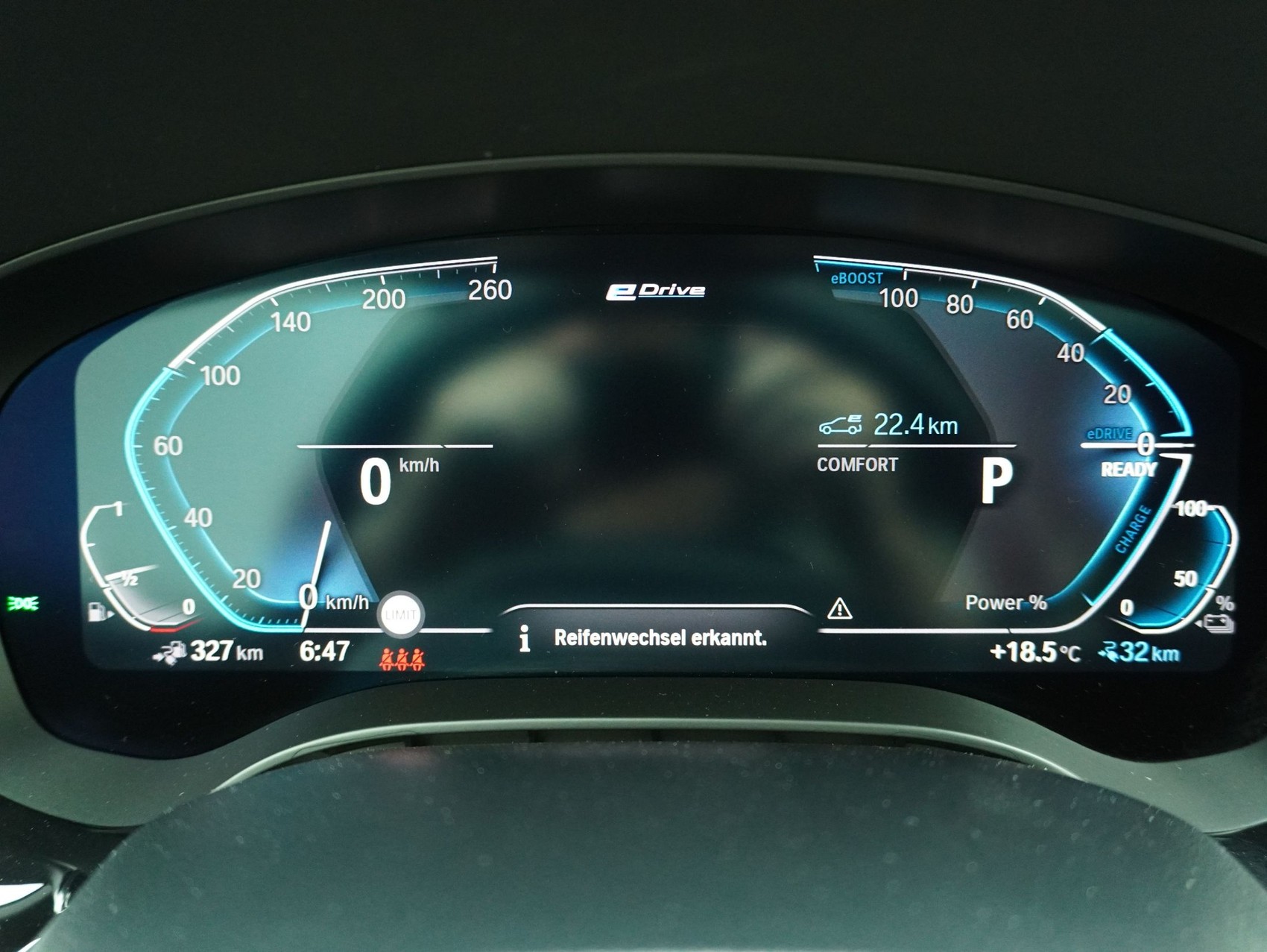 BMW 5er 530e xDrive Luxury Line-image-15