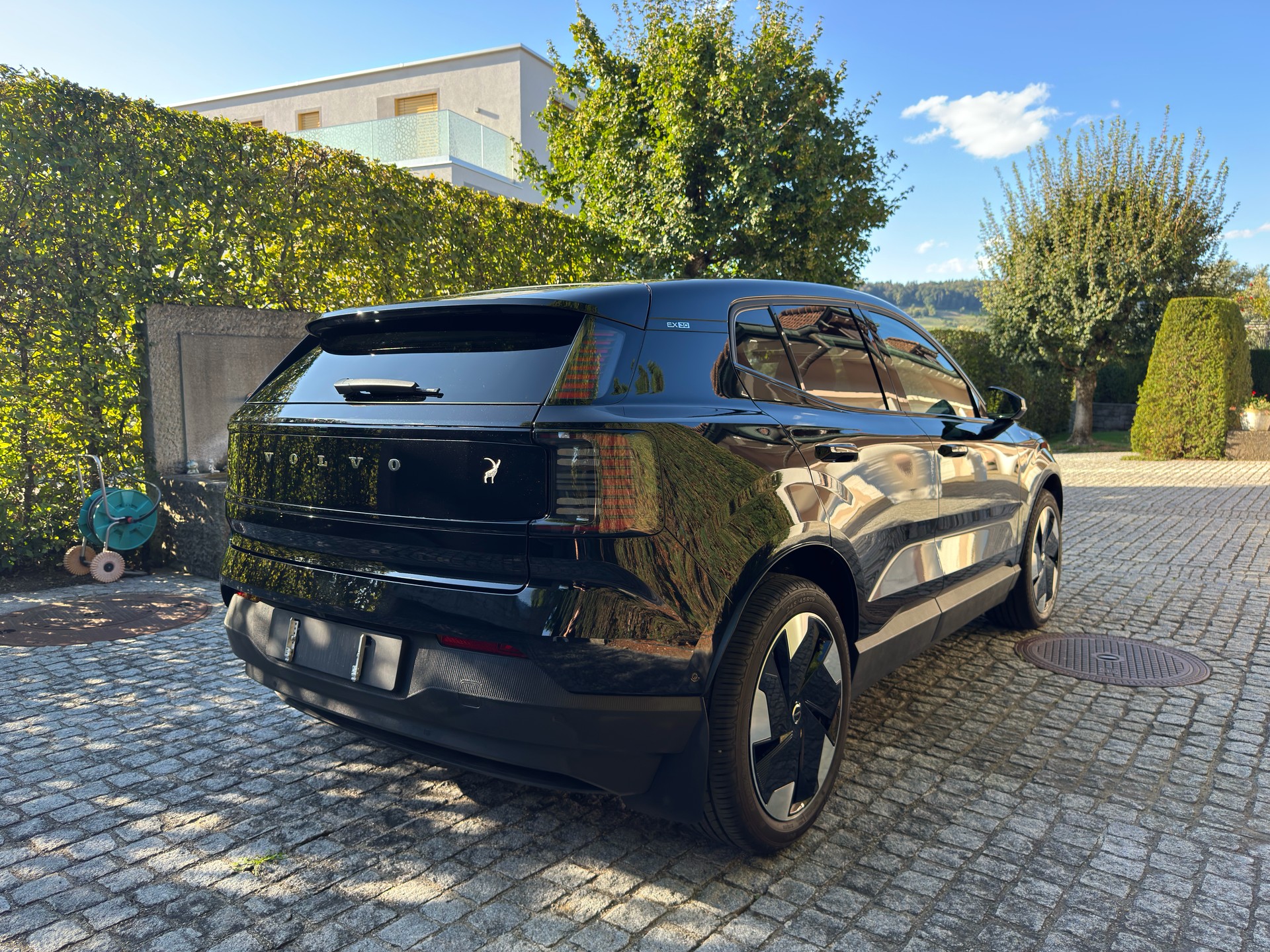 VOLVO Twin Ultra Performance AWD-image-1
