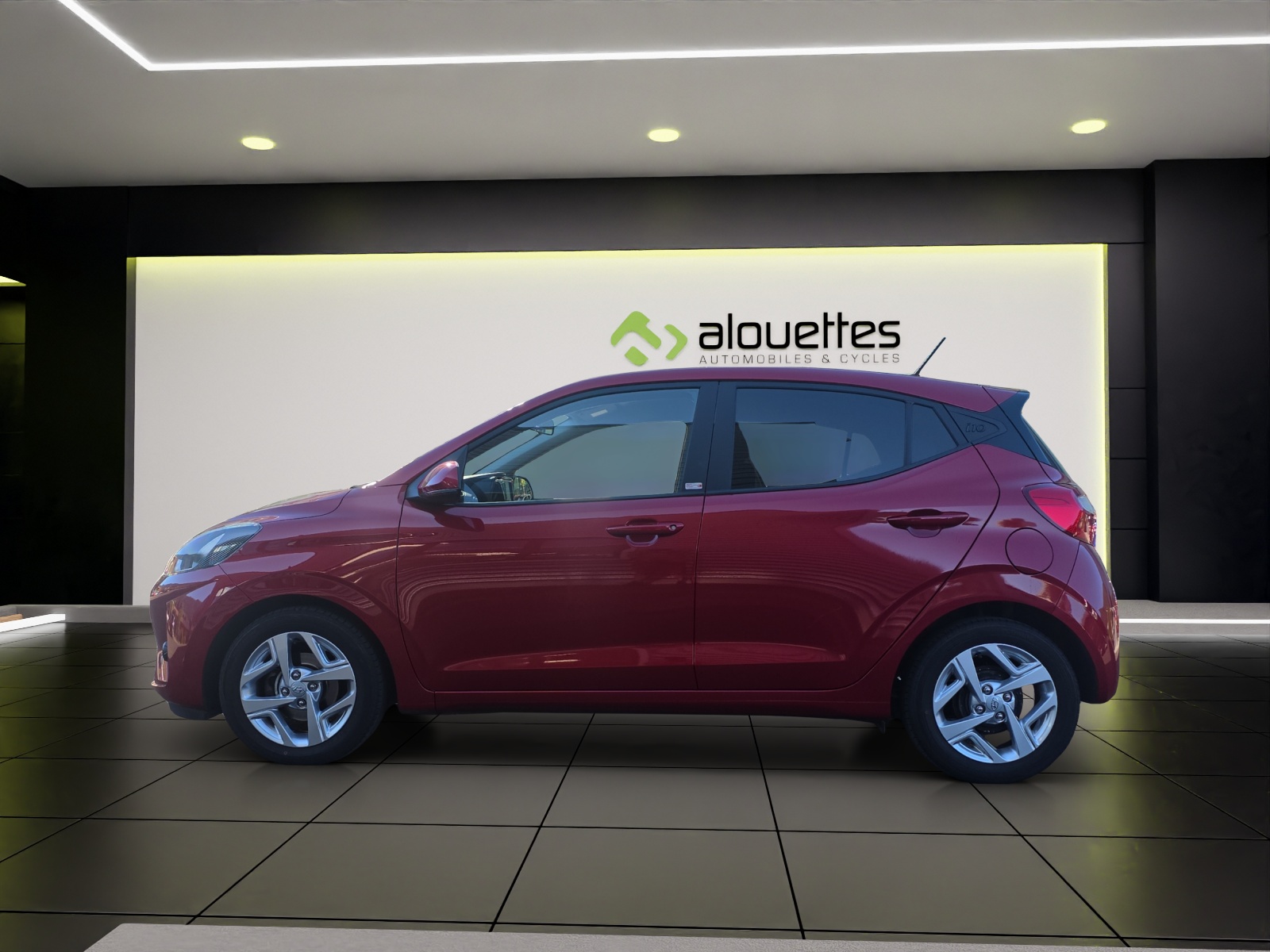 HYUNDAI i10 1.2 Amplia Automat-image-1