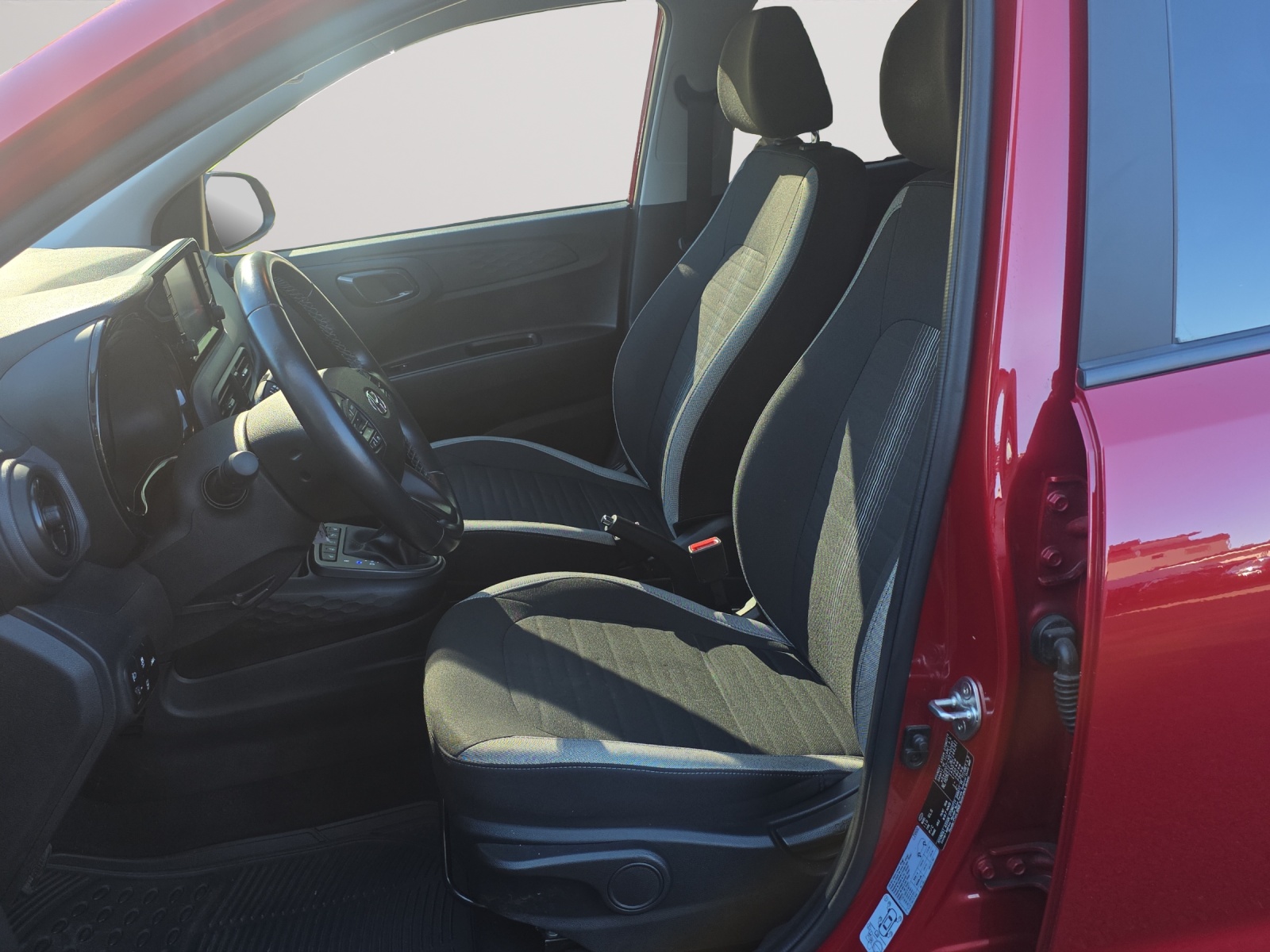 HYUNDAI i10 1.2 Amplia Automat-image-10