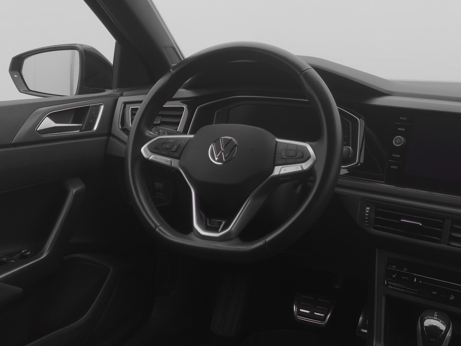 VW Polo 1.0 TSI R-Line DSG-image-7