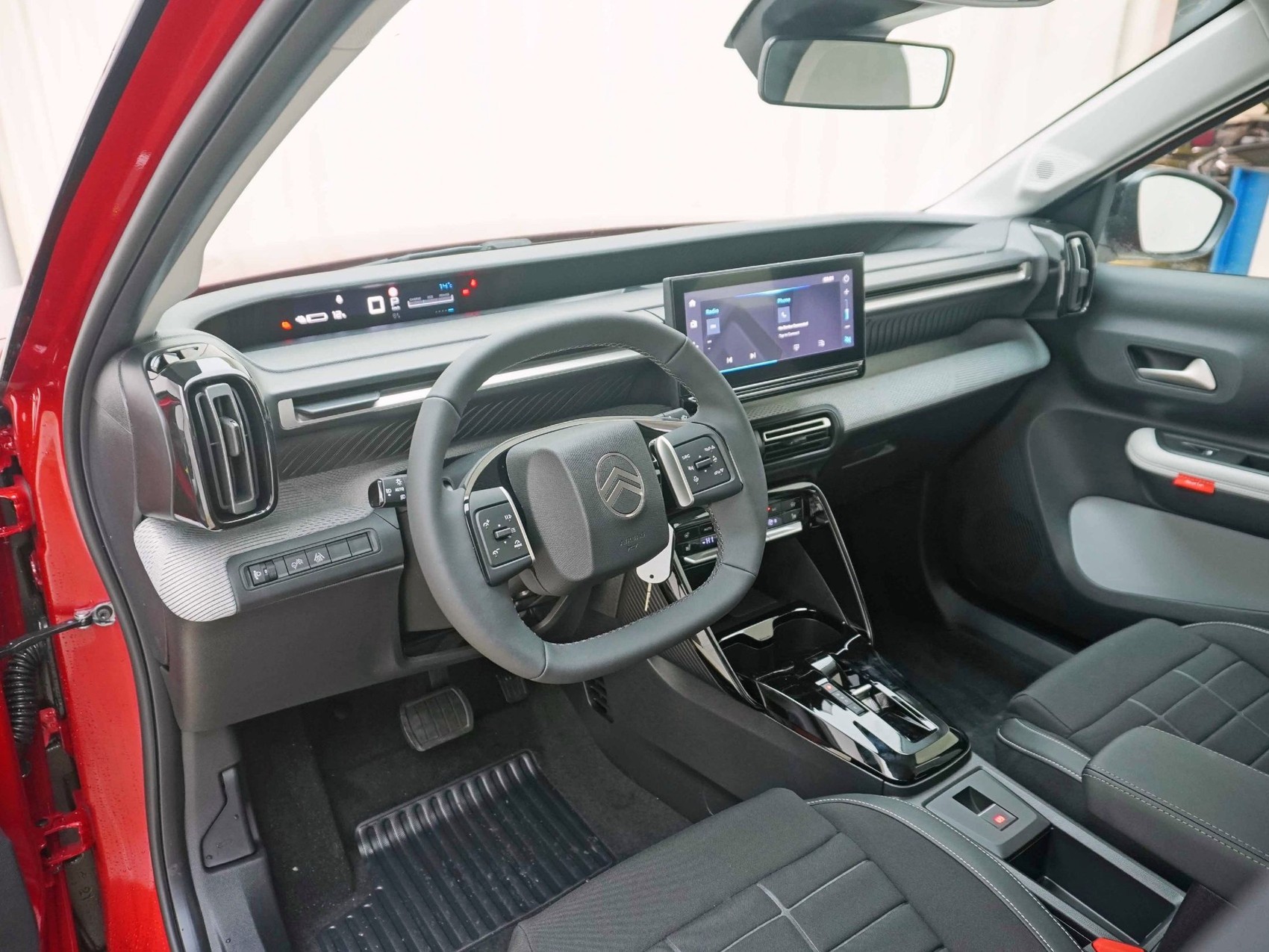 CITROEN C3 e-Plus-image-7