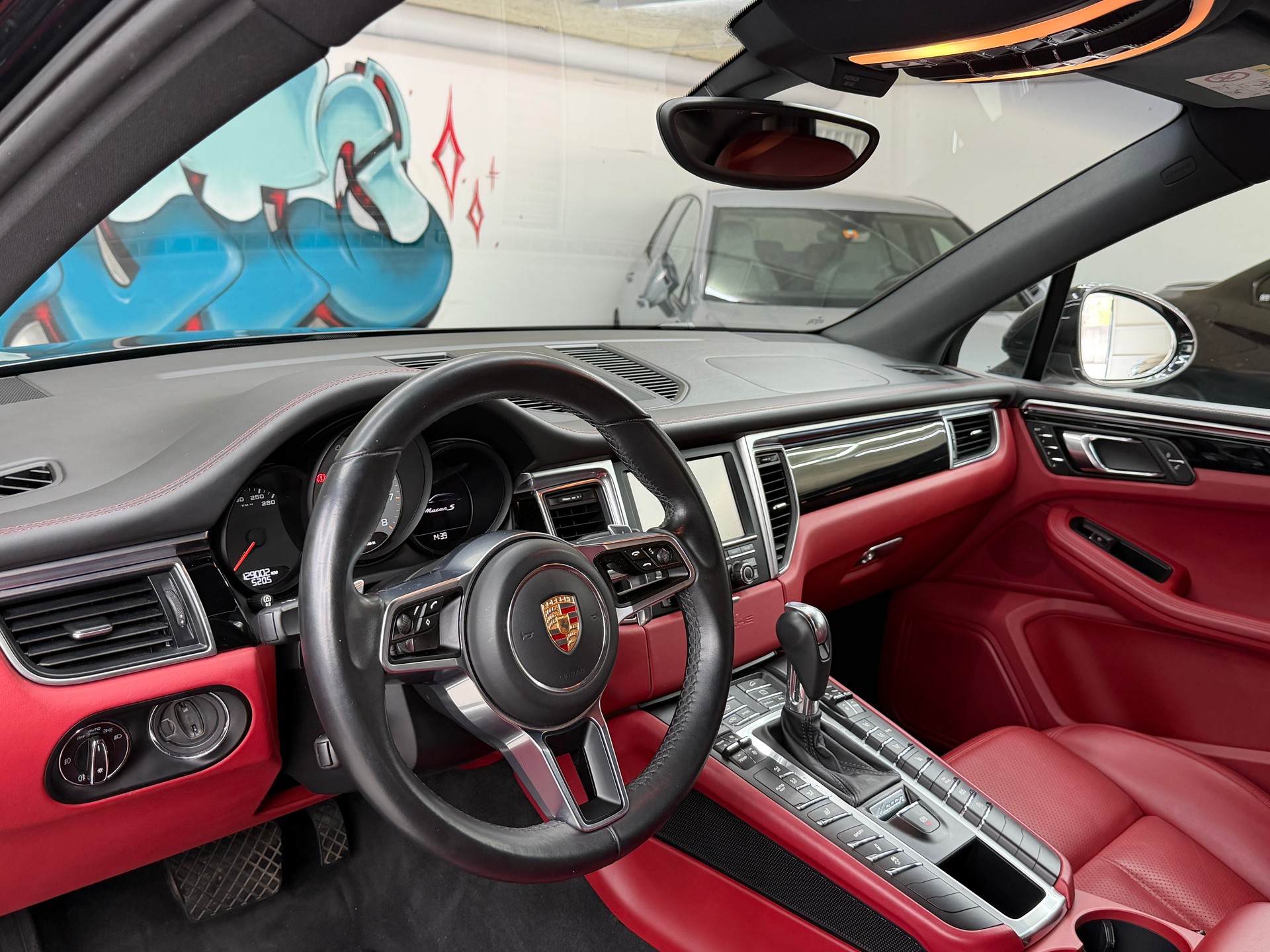 PORSCHE Macan S PDK *CH / Porsche Approved / 1st hand*-image-8