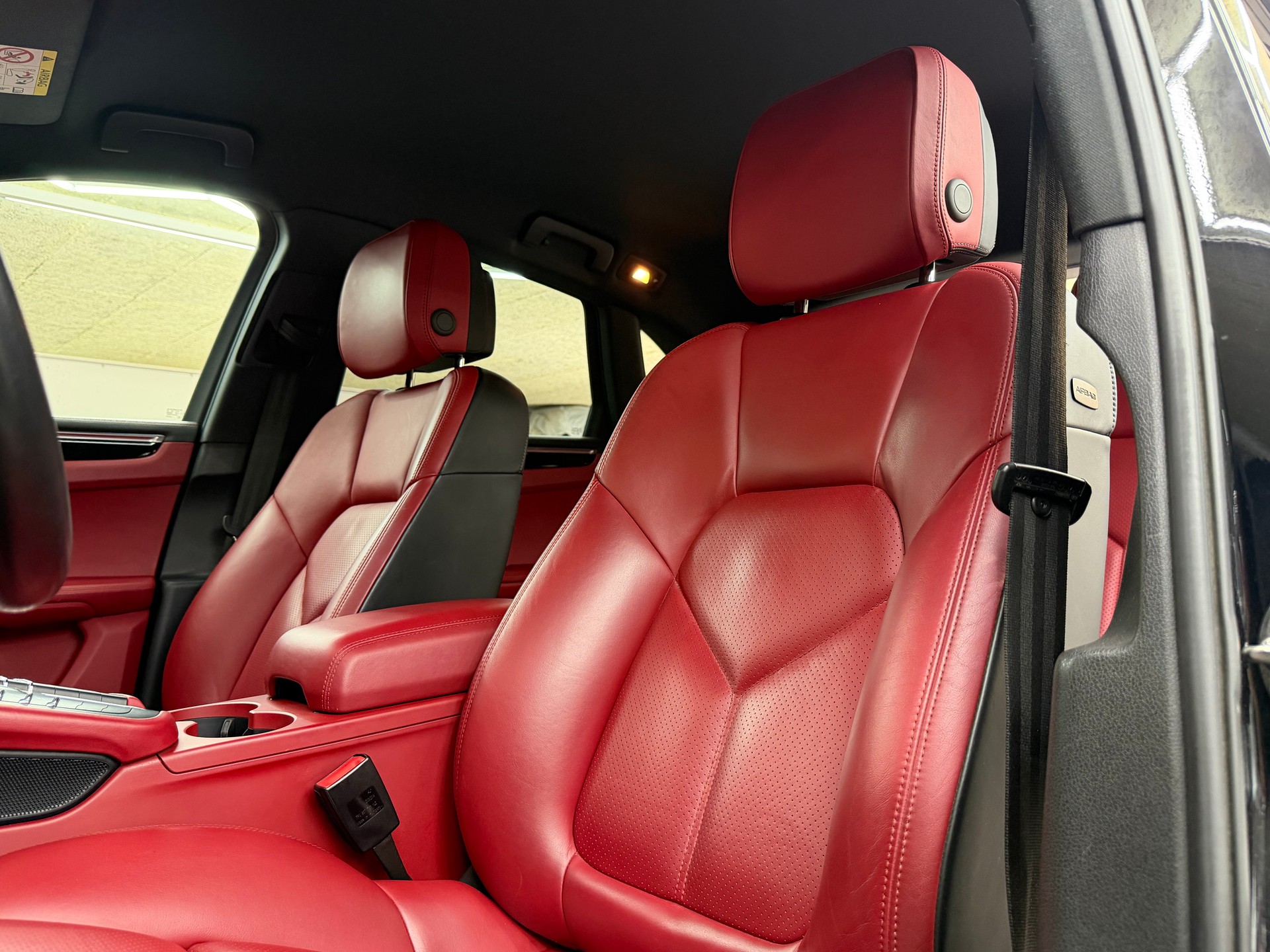 PORSCHE Macan S PDK *CH / Porsche Approved / 1st hand*-image-10