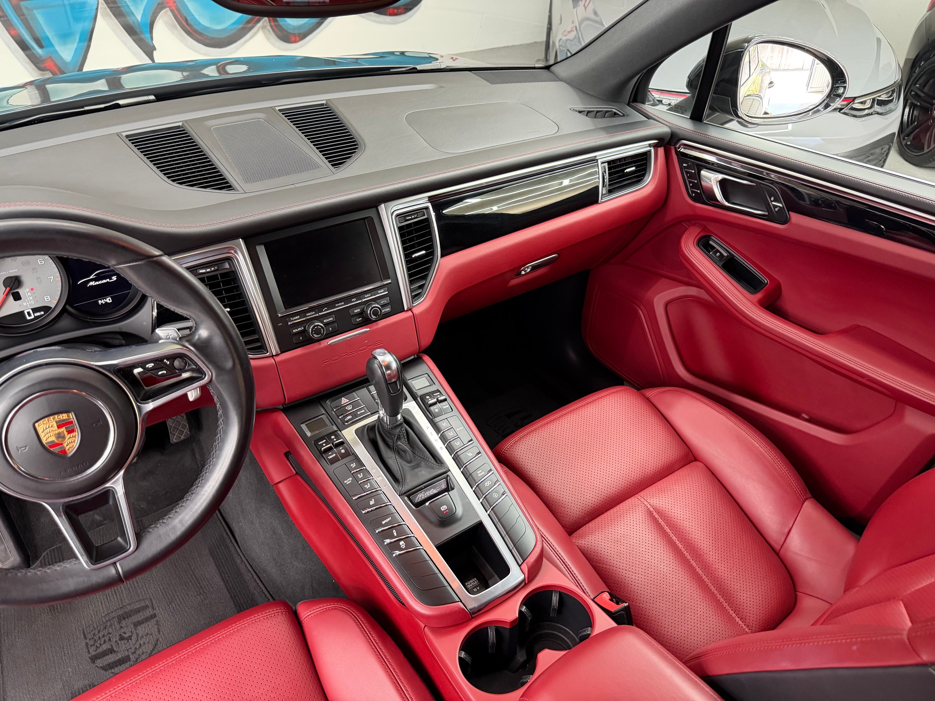 PORSCHE Macan S PDK *CH / Porsche Approved / 1st hand*-image-9