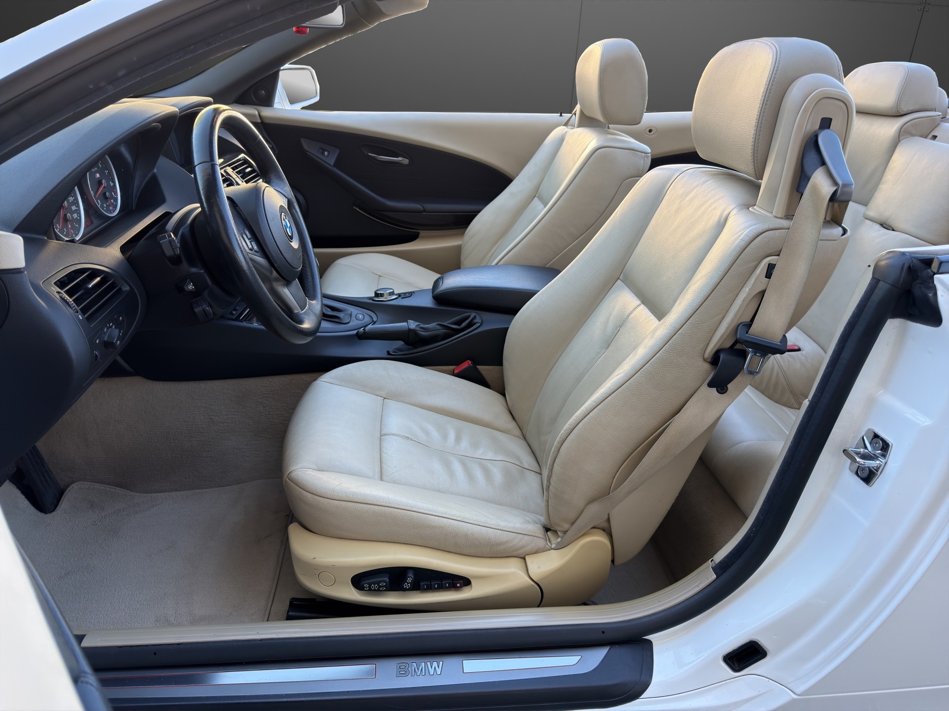 BMW 650i Cabrio Steptronic Frisch MFK 367 PS Einzigartig-image-13