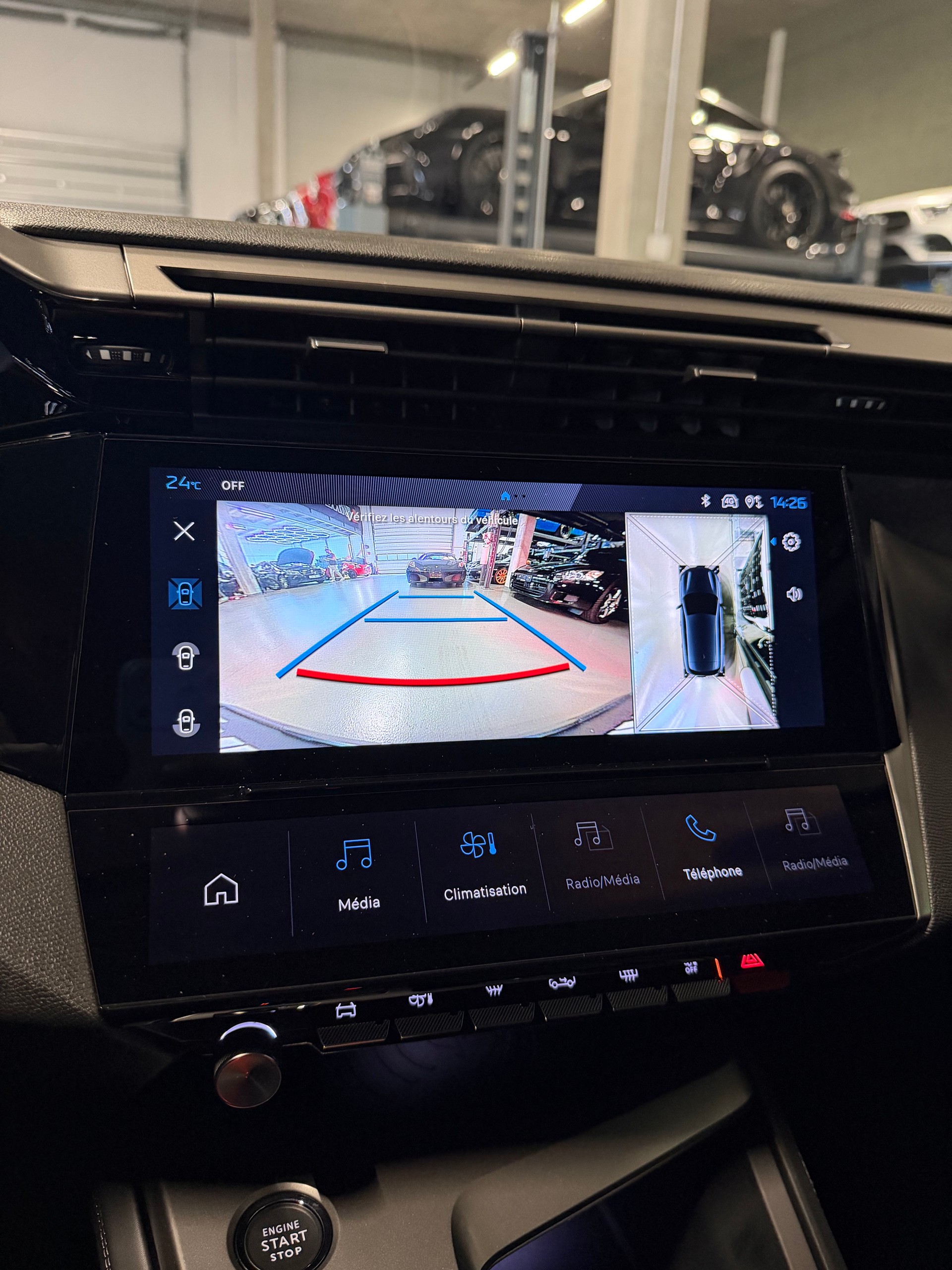 PEUGEOT 308 1.2 Hybrid 136 Allure-image-11