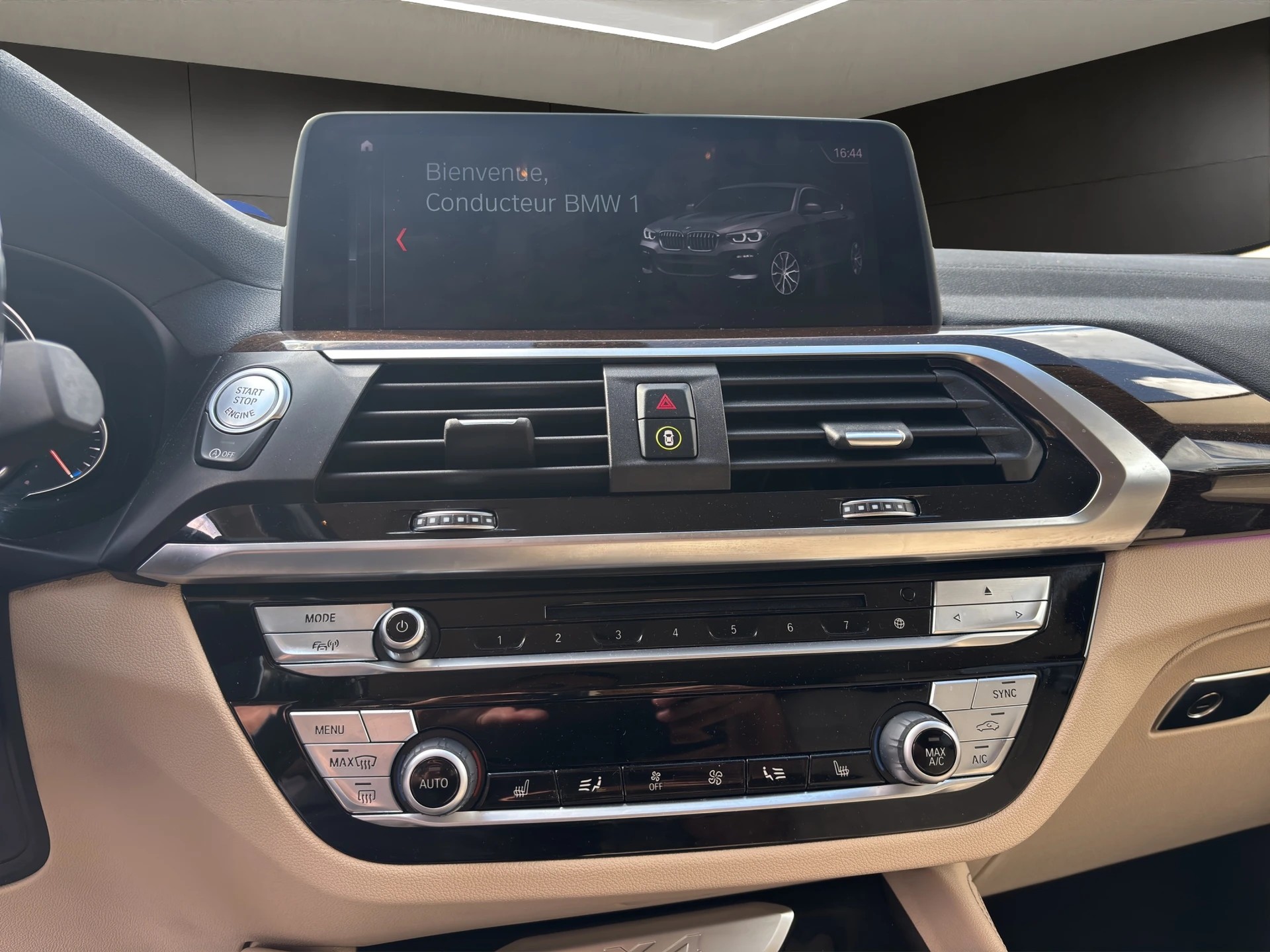 BMW X4 xDrive 30i xLine Steptronic-image-12