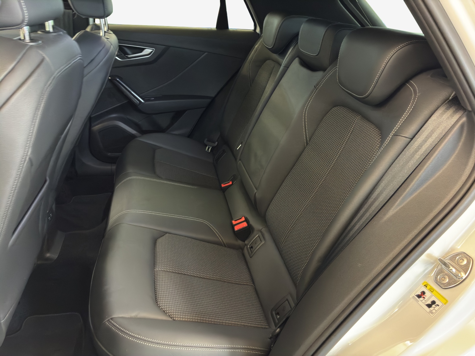 AUDI Q2 40 TFSI S line Attraction quattro S-tronic-image-11