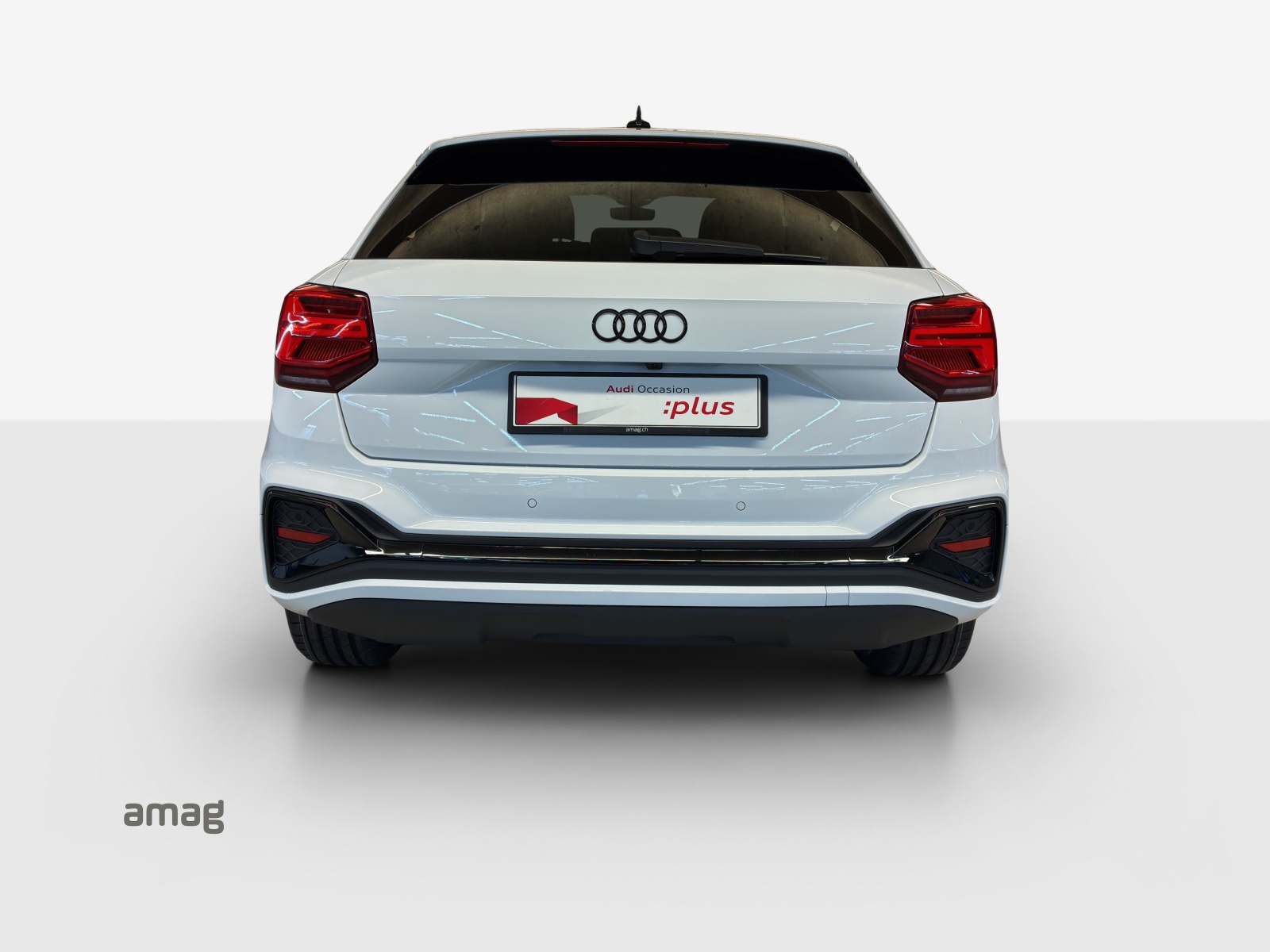 AUDI Q2 40 TFSI S line Attraction quattro S-tronic-image-3