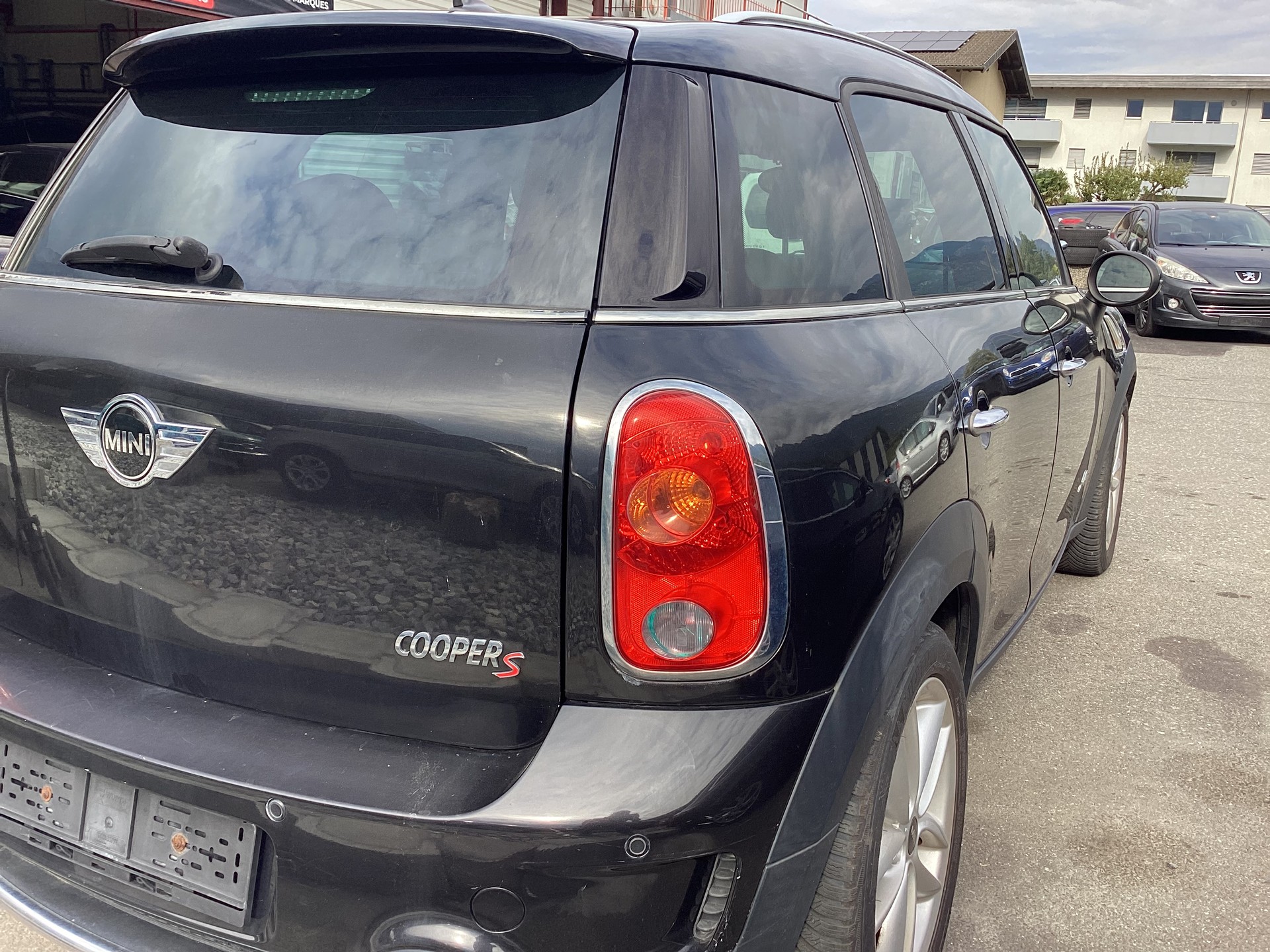MINI Countryman Cooper S ALL4-image-3