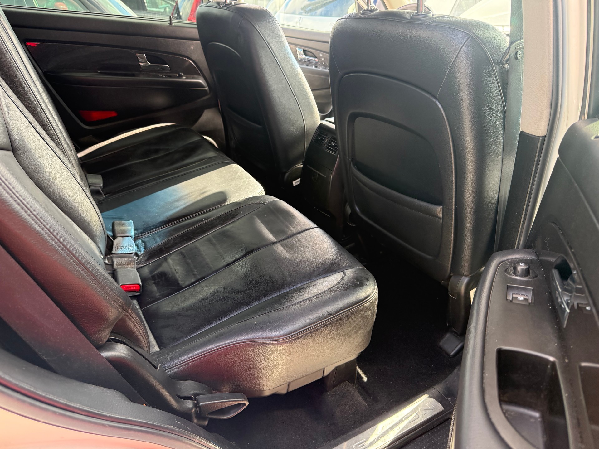 KGM-SsangYong Rexton RX200 e-XDi Quartz 4WD Automatic-image-9