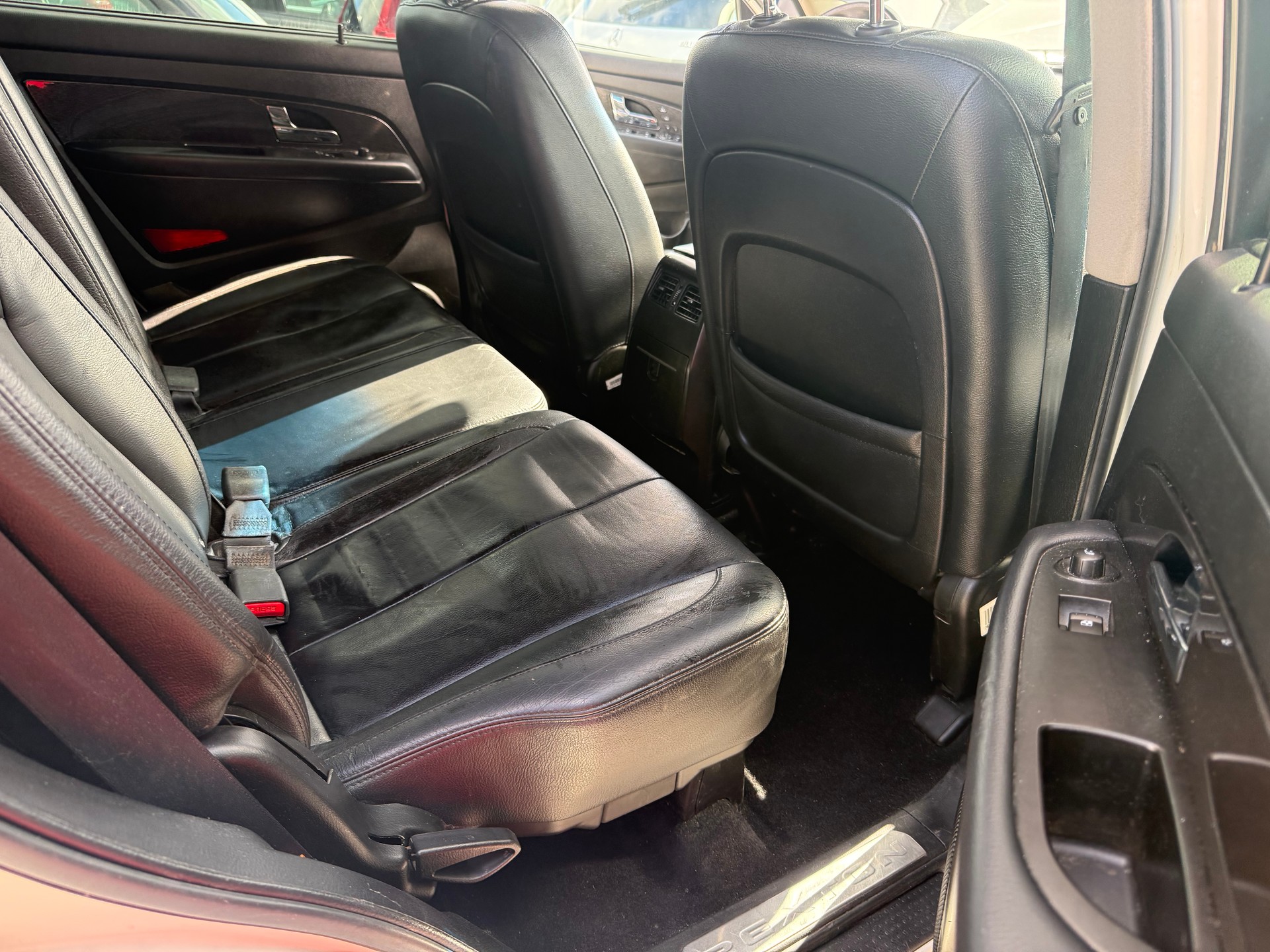 KGM-SsangYong Rexton RX200 e-XDi Quartz 4WD Automatic-image-11
