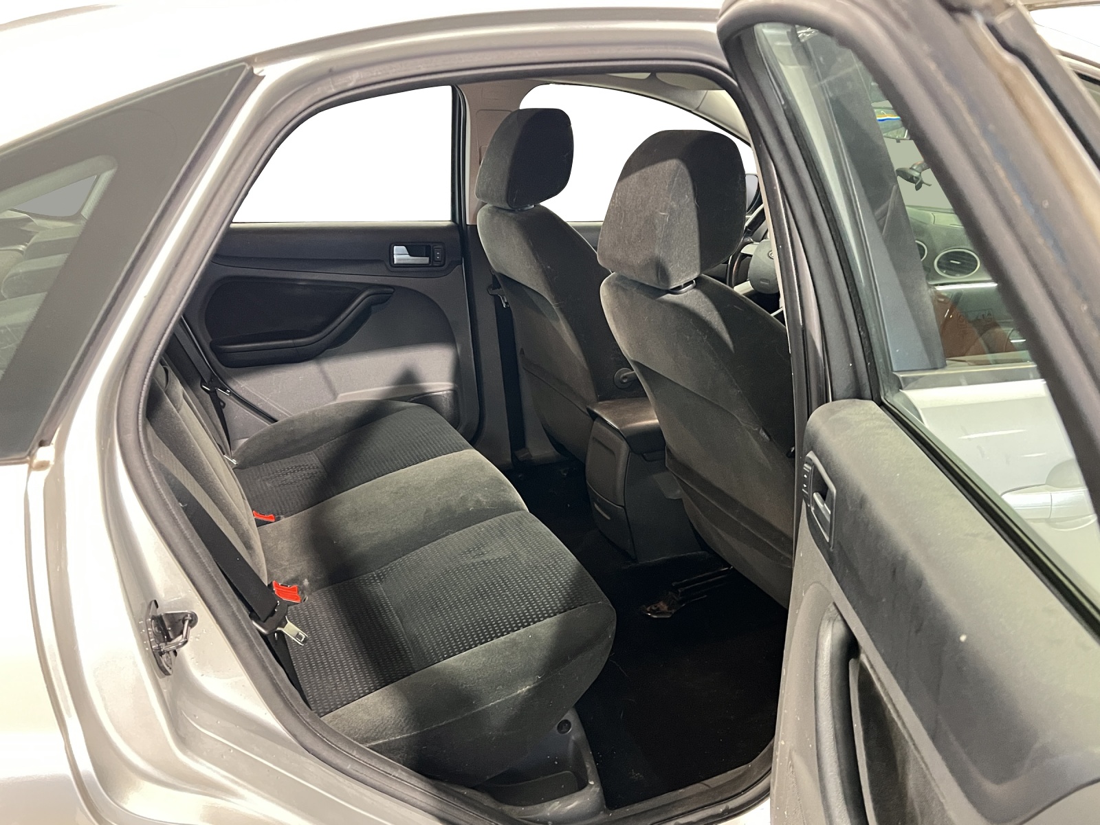 FORD Focus 2.0i Carving-image-7