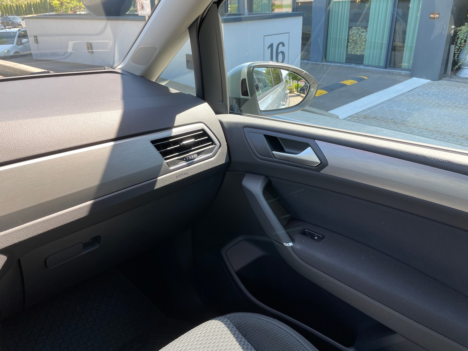 VW Touran 1.5 TSI EVO Comfortline DSG - 7 Sitzer, AHK-image-31