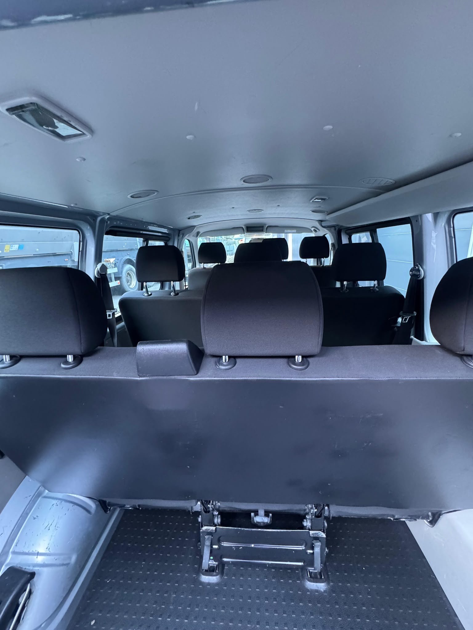 VW T6 Caravelle 2.0 TDI Comfortline LWB-image-11
