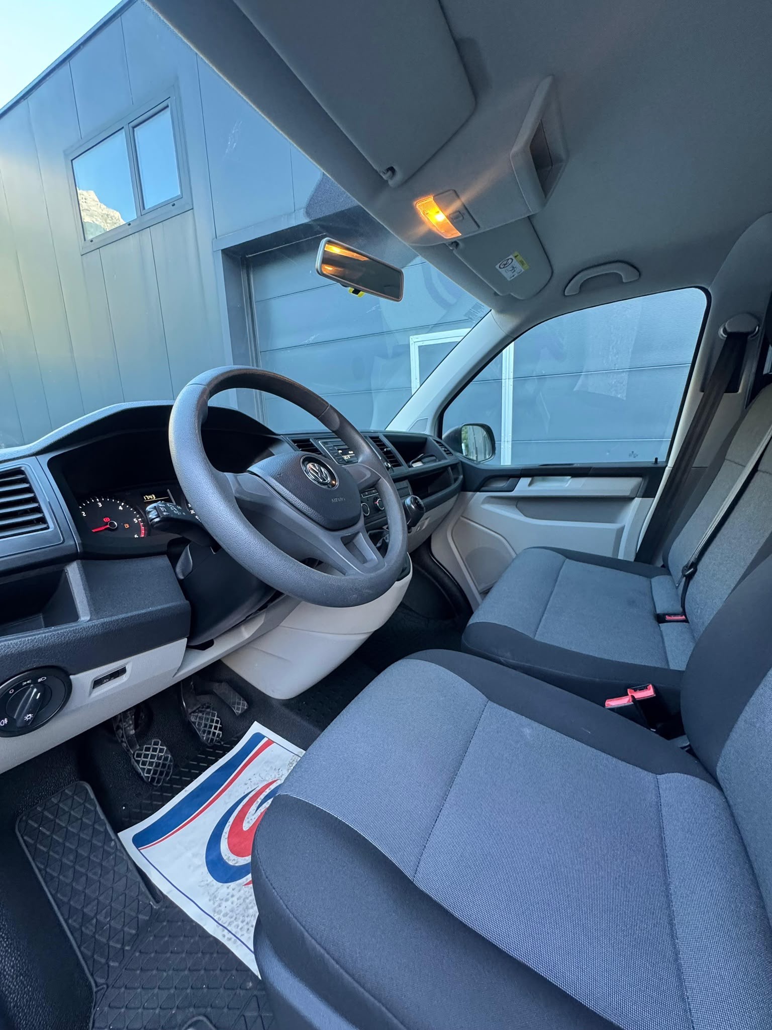 VW T6 Caravelle 2.0 TDI Comfortline LWB-image-12
