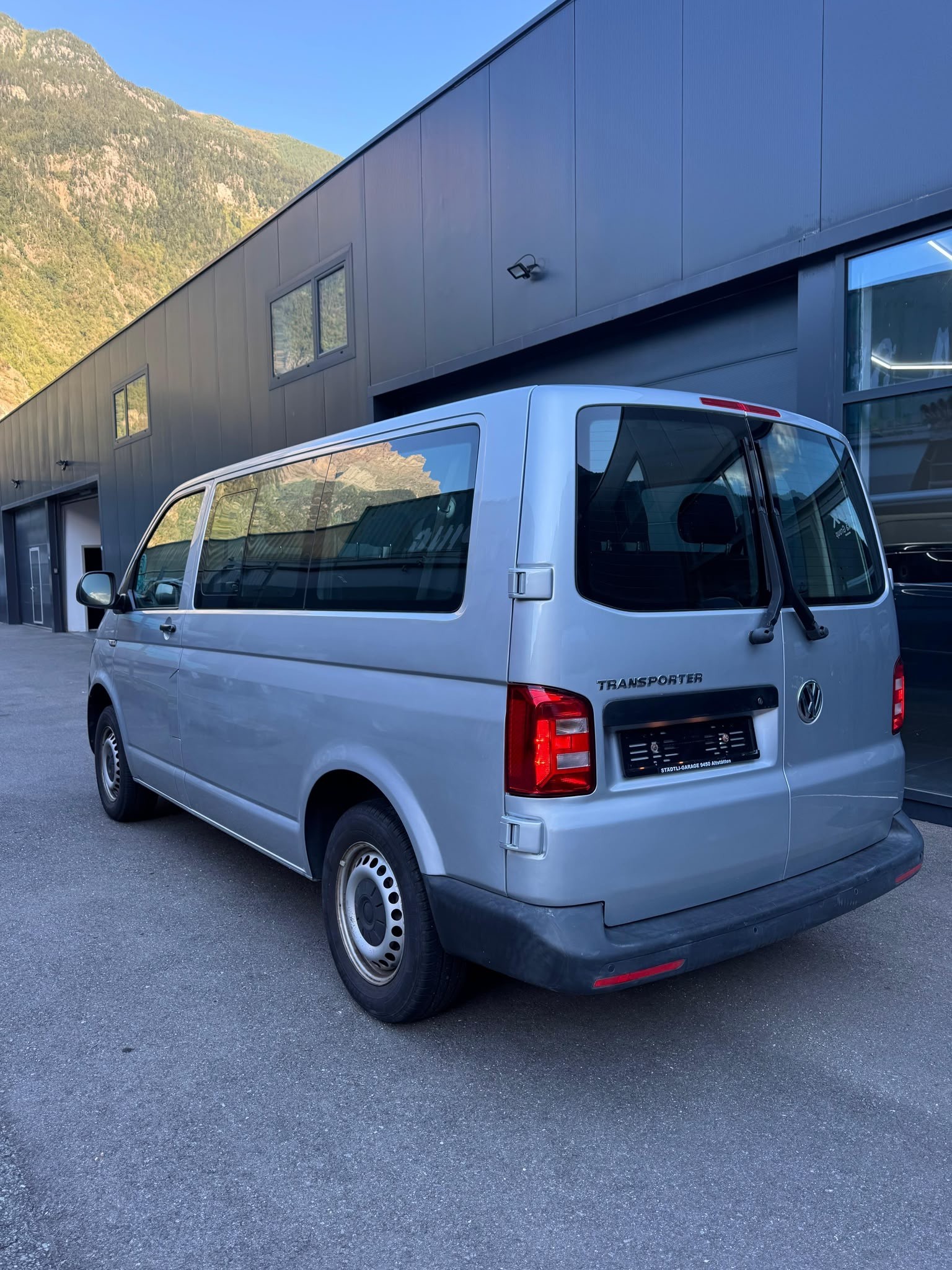 VW T6 Caravelle 2.0 TDI Comfortline LWB-image-2