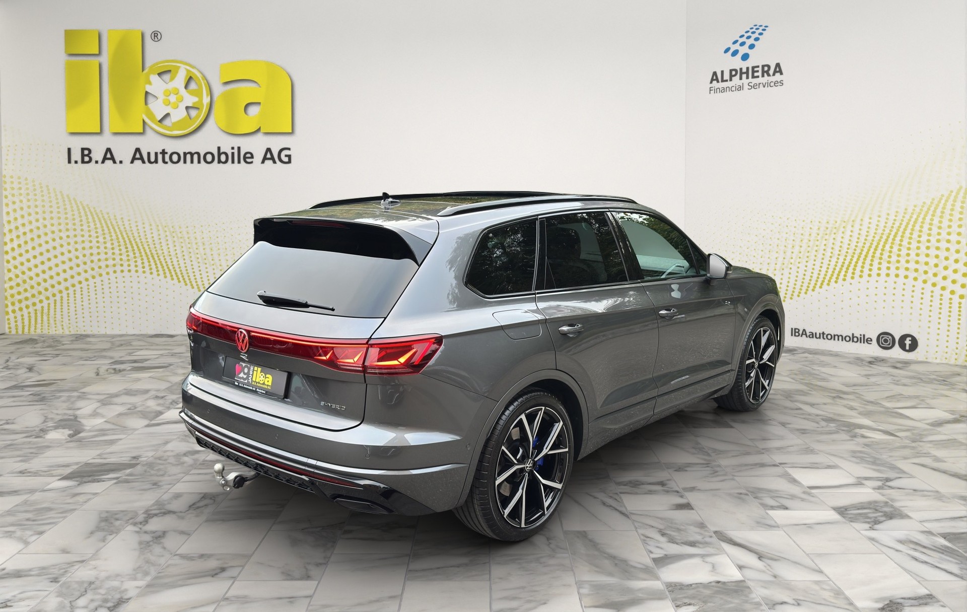 VW Touareg 3.0TSIe Hybrid R 4x4-image-4