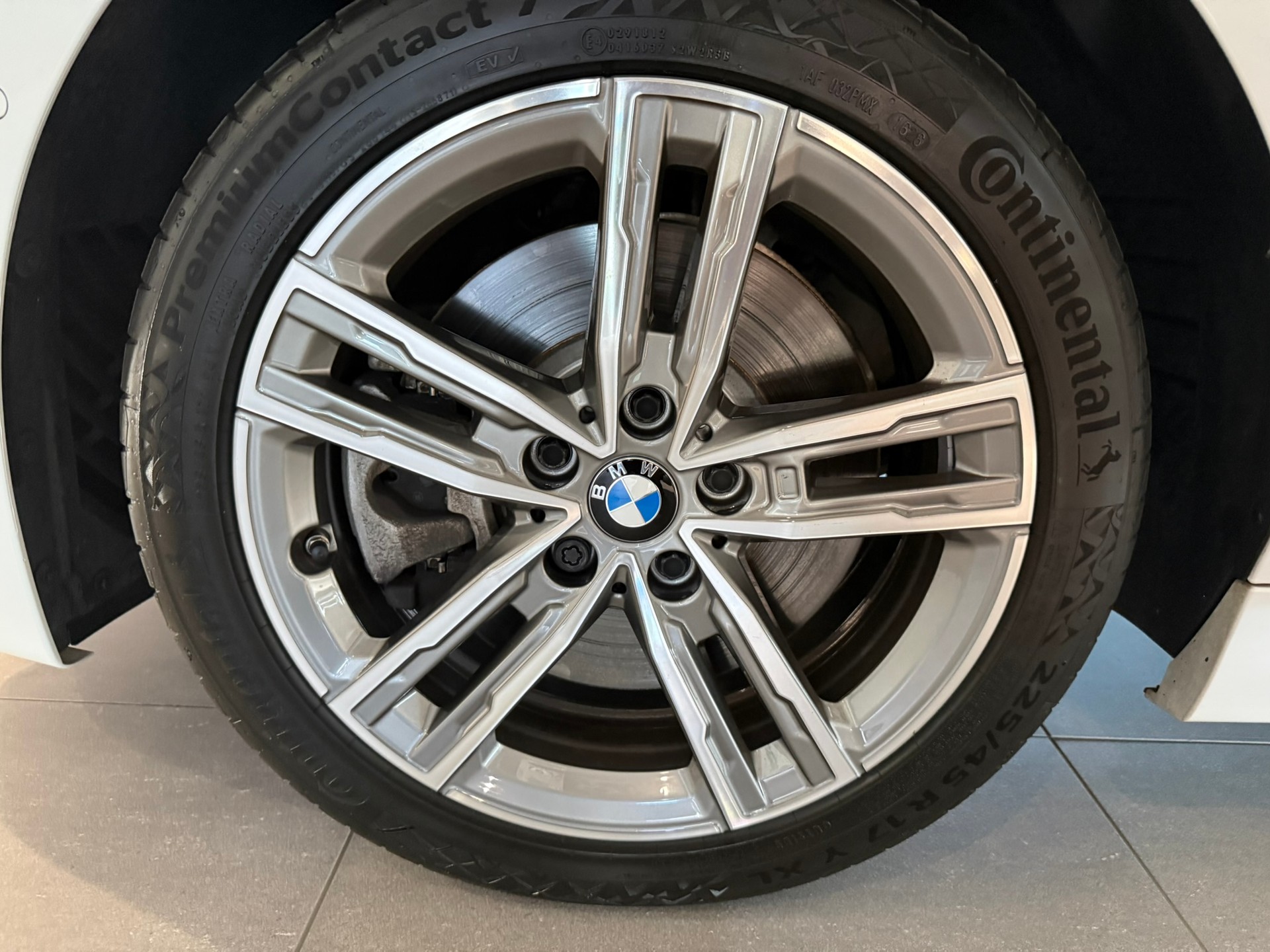 BMW 120i M Sport Steptronic-image-10