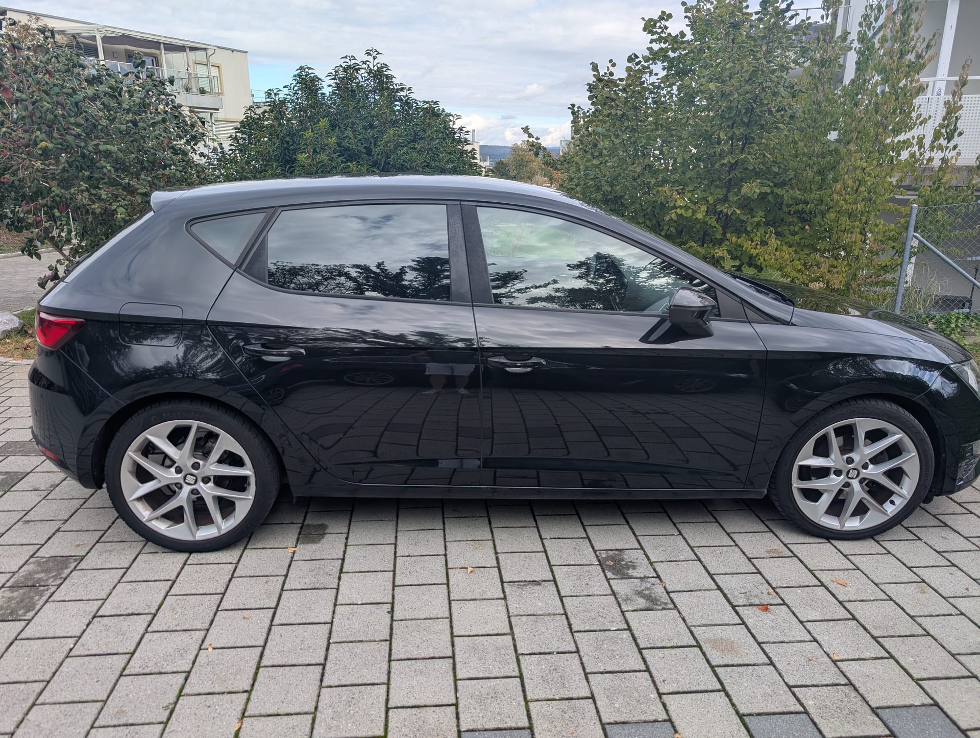 SEAT SEAT Leon 1.4 TSI FR-image-1