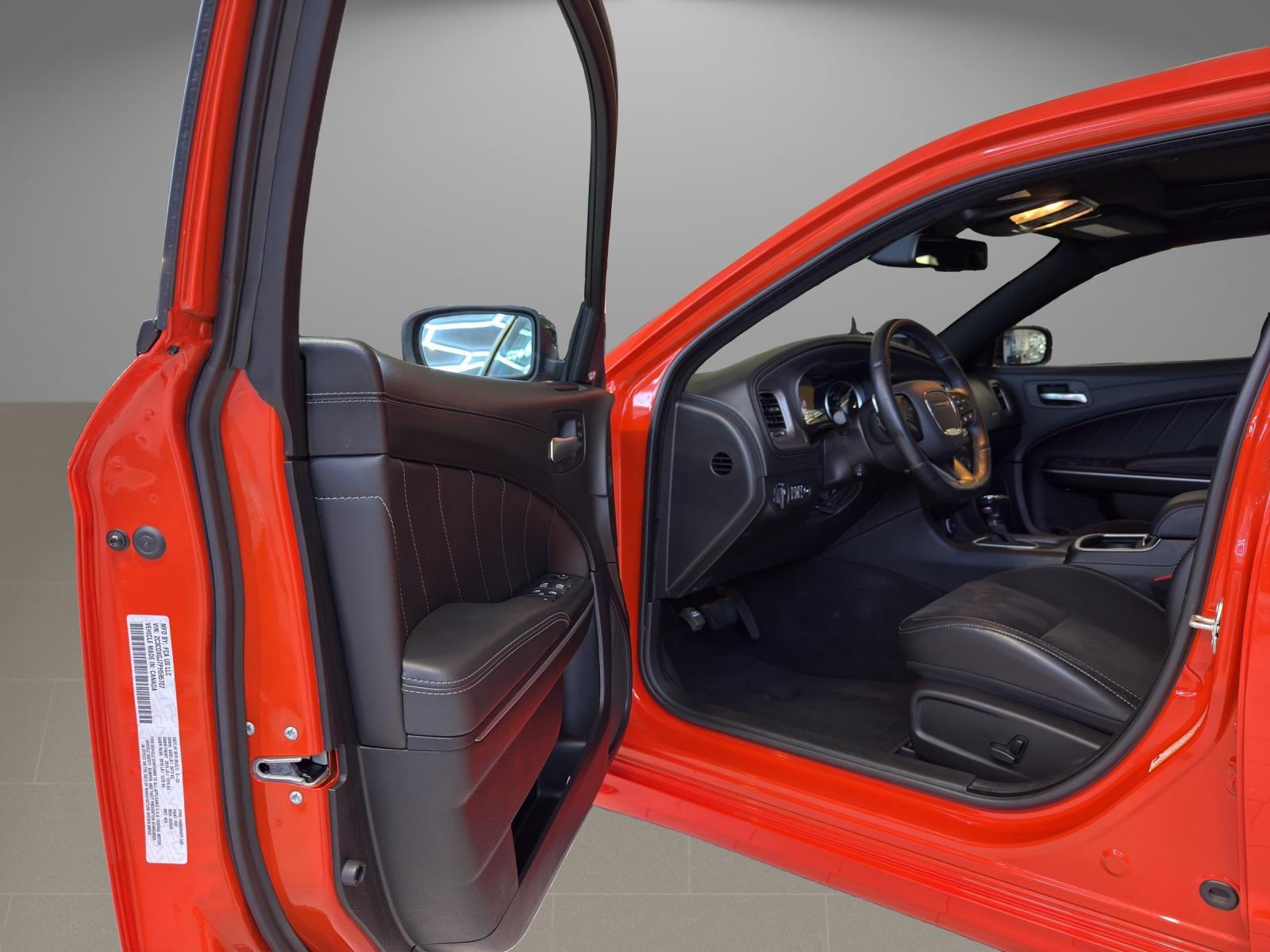 DODGE Charger 6.4 V8 HEMI SRT Scat Pack-image-10