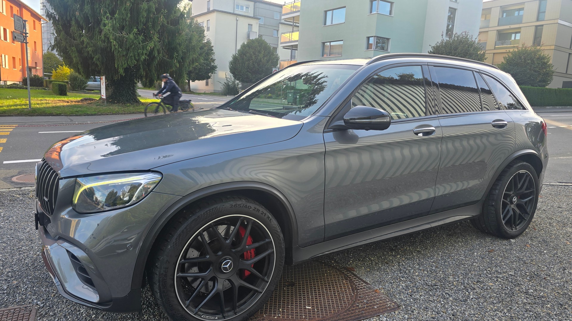 MERCEDES-BENZ GLC 63 S AMG Edition 1 4Matic+ 9G-Tronic-image-3