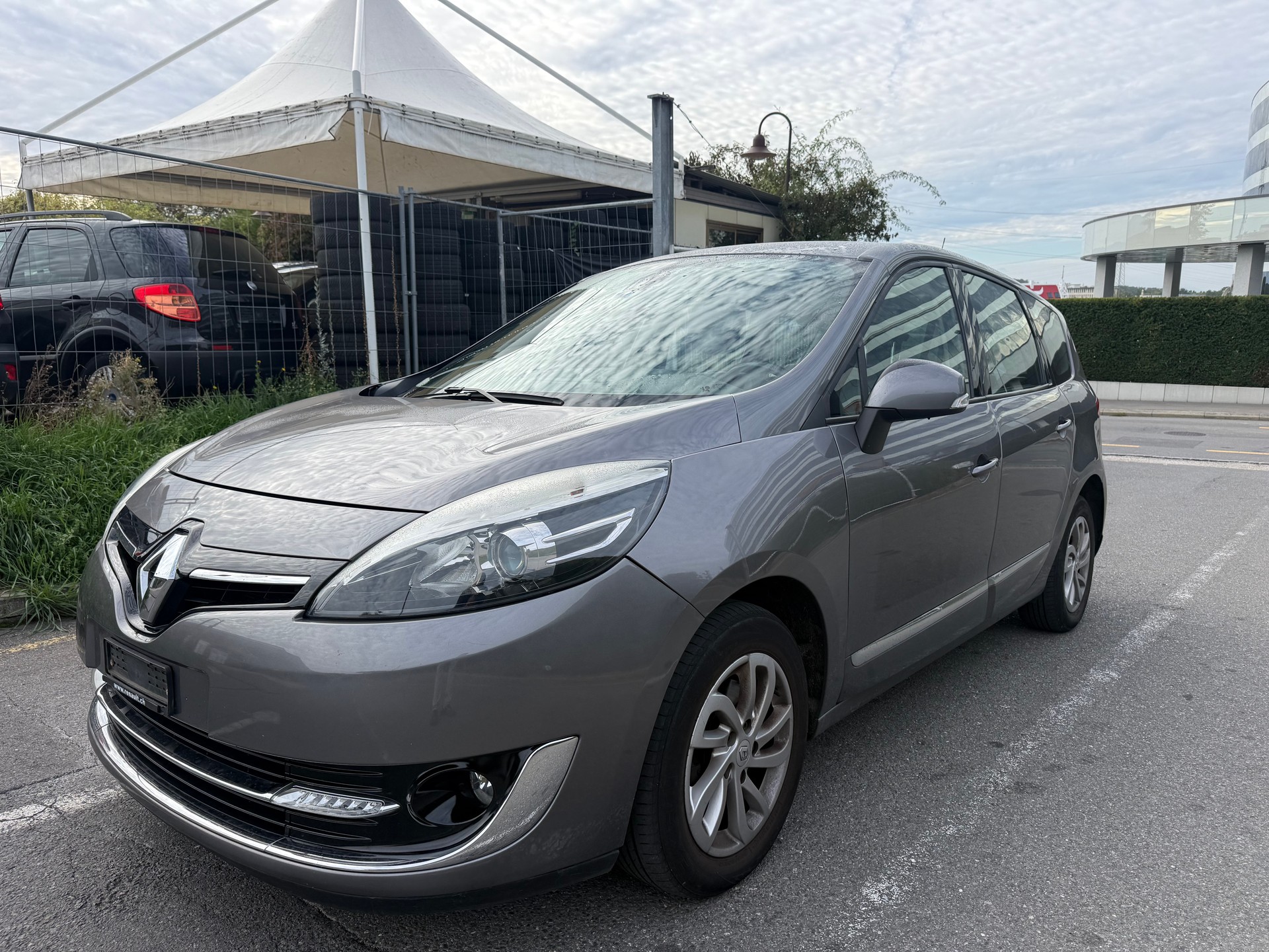 RENAULT Grand Scénic 1.5 dCi Dynamique-image-2