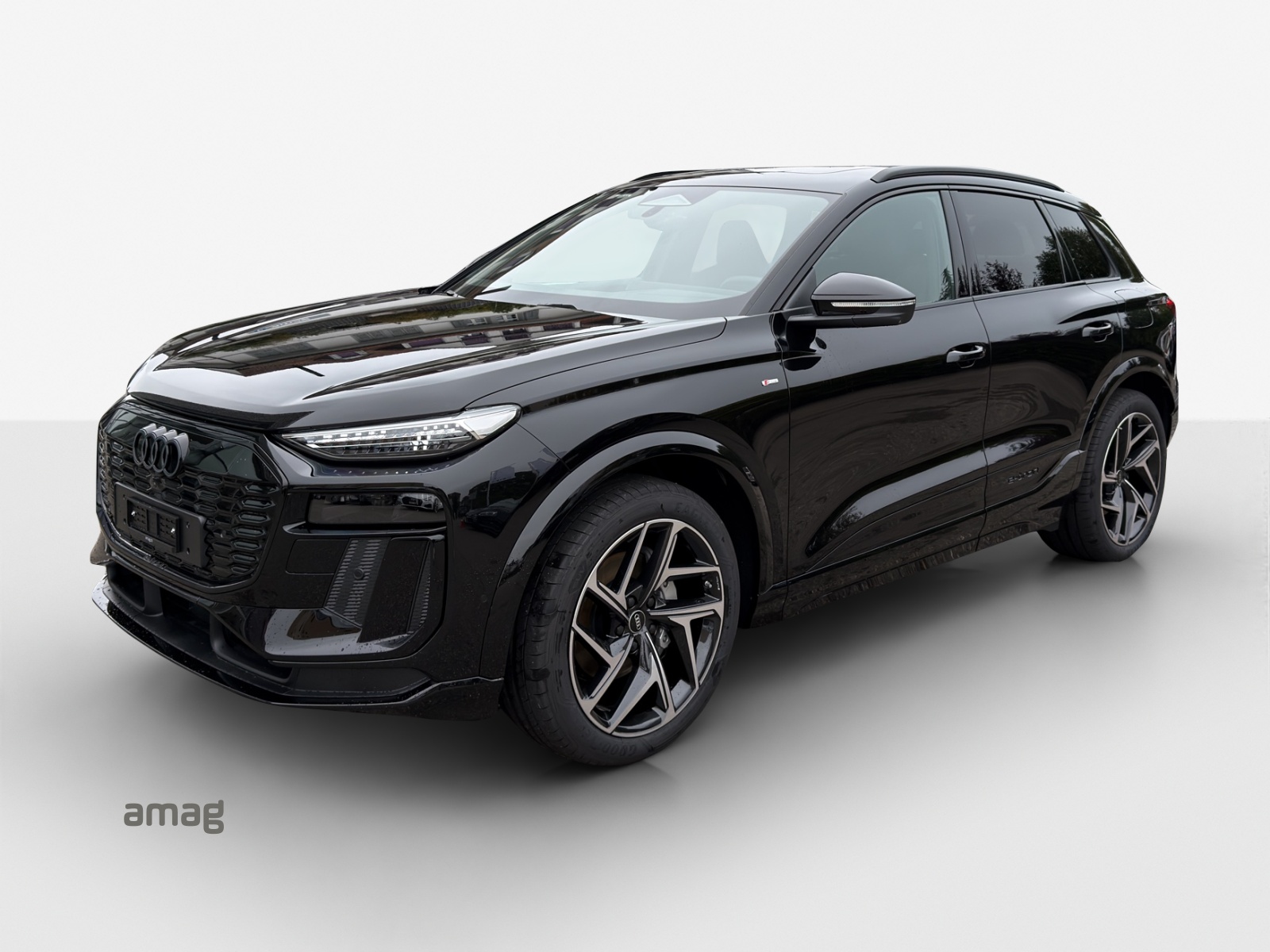 AUDI Q6 e-tron quattro