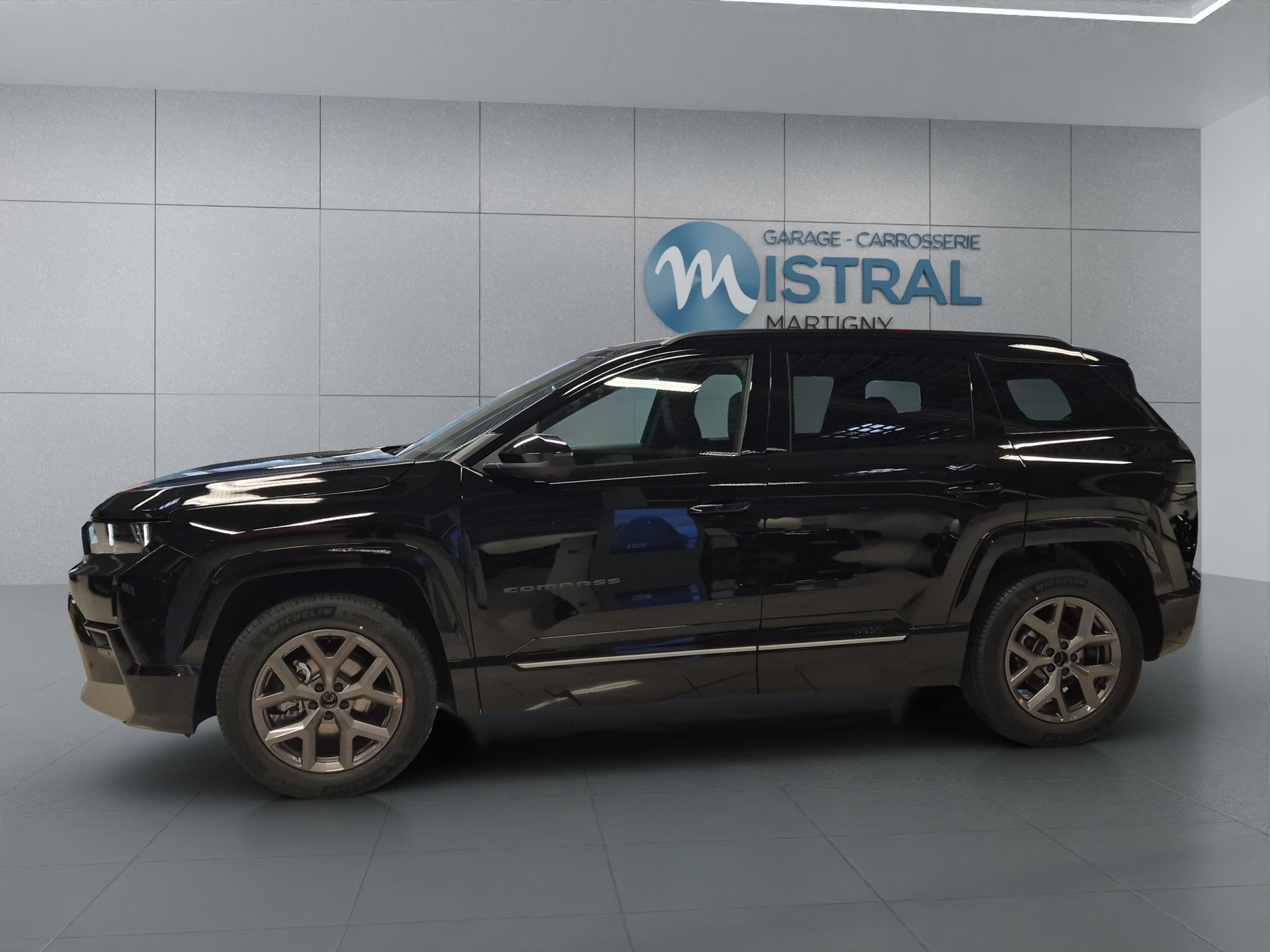 JEEP Compass 1.2 MHEV First Edition-showroom-element-1