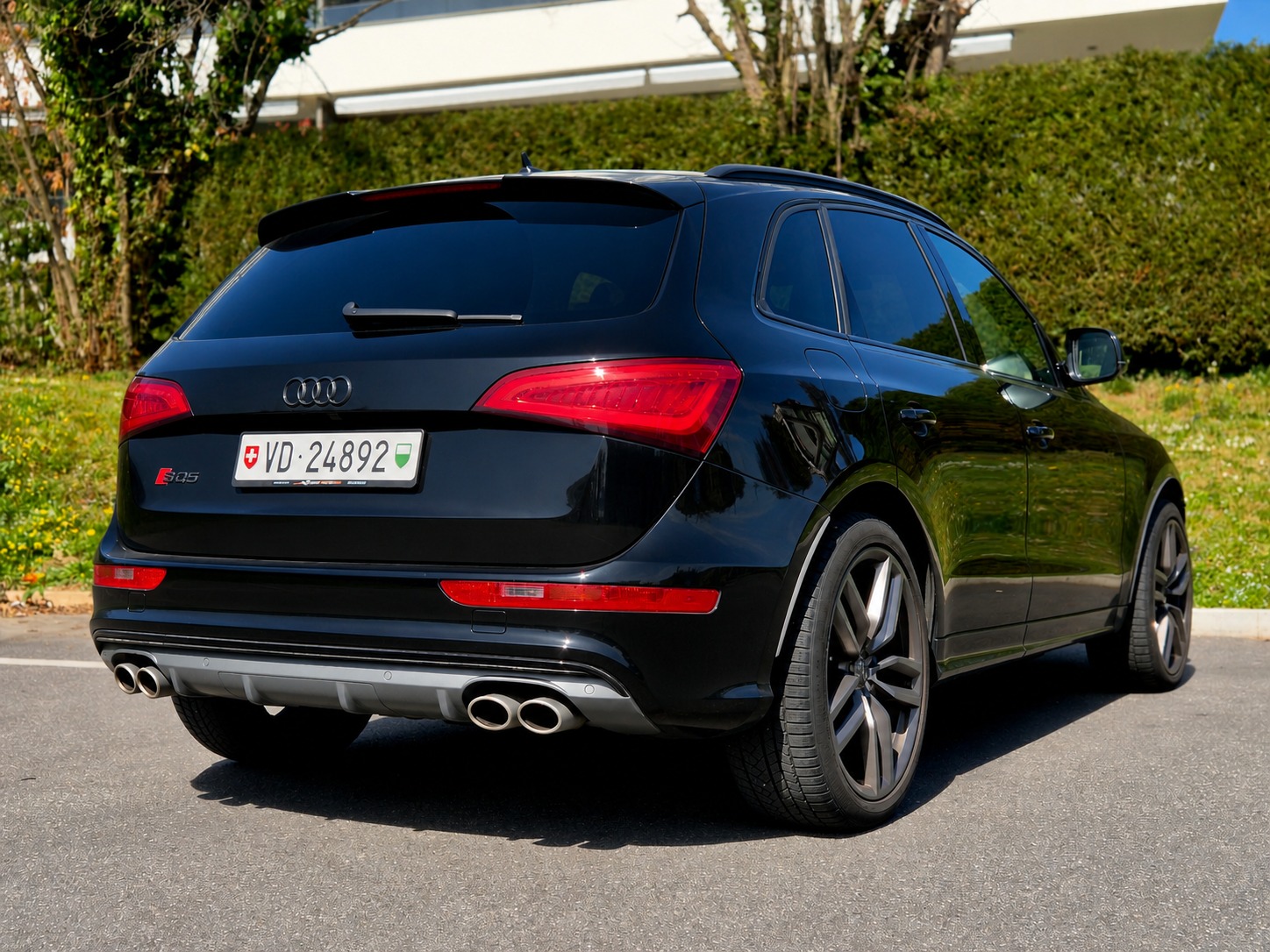 Car photo