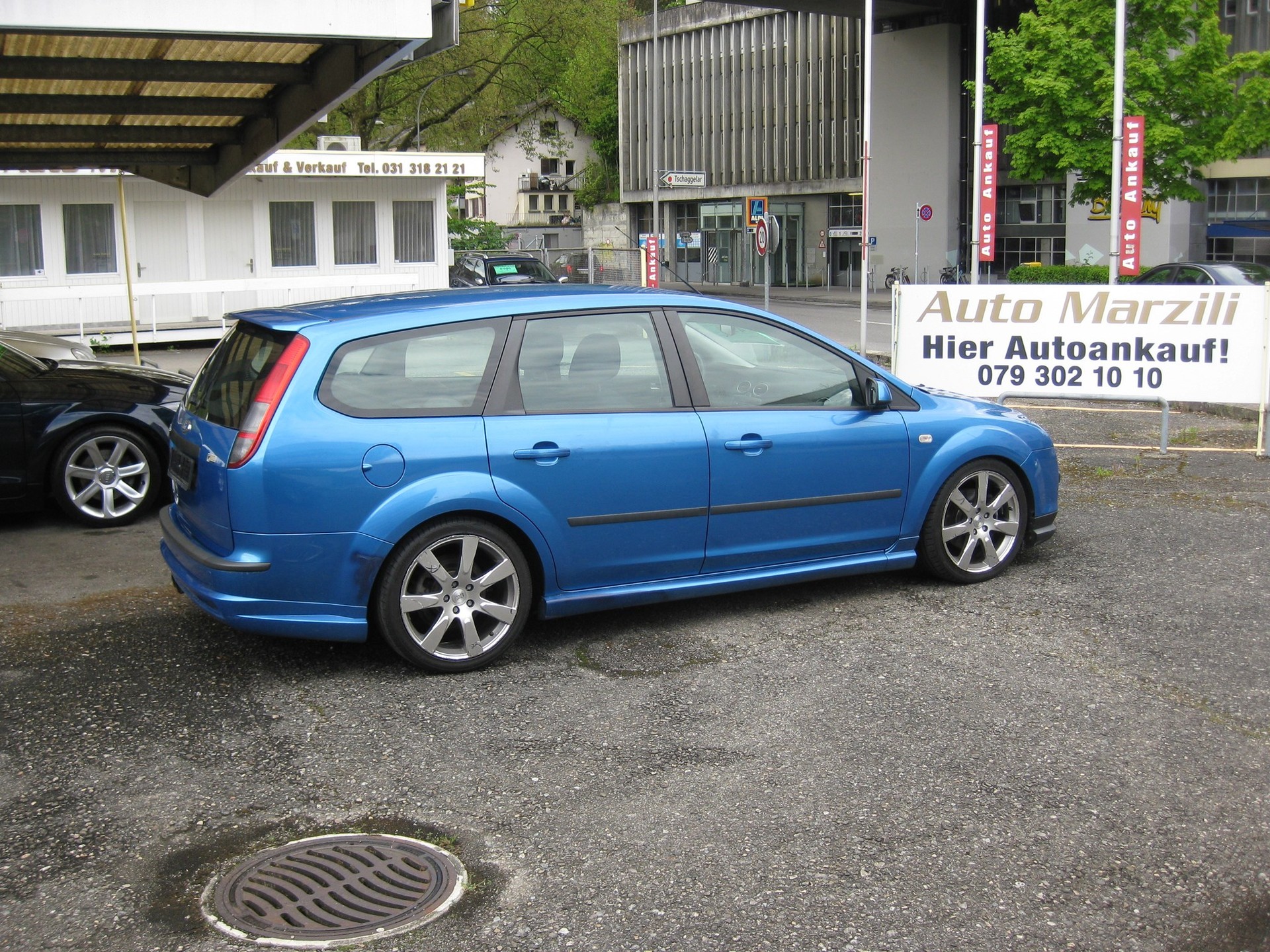 FORD Focus 2.0i Trend-image-2