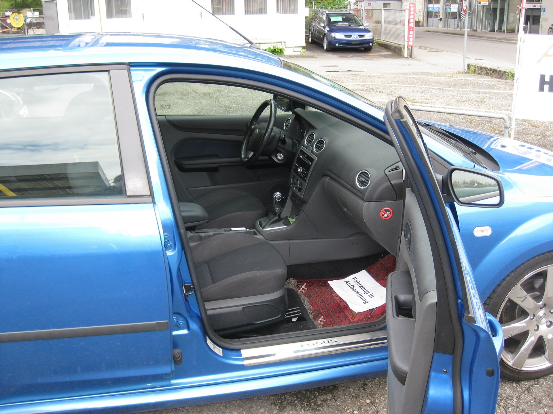 FORD Focus 2.0i Trend-image-11