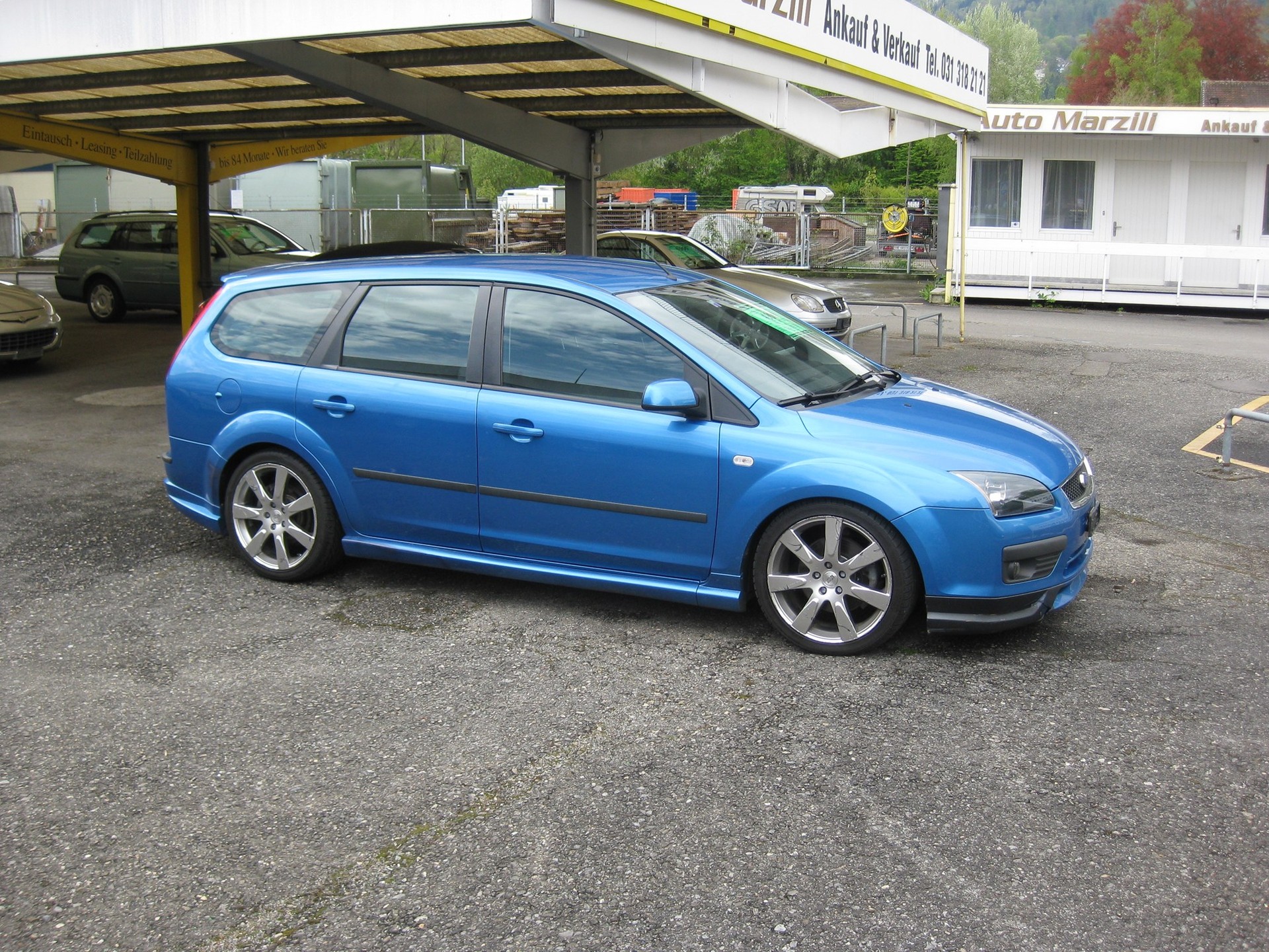 FORD Focus 2.0i Trend-image-1