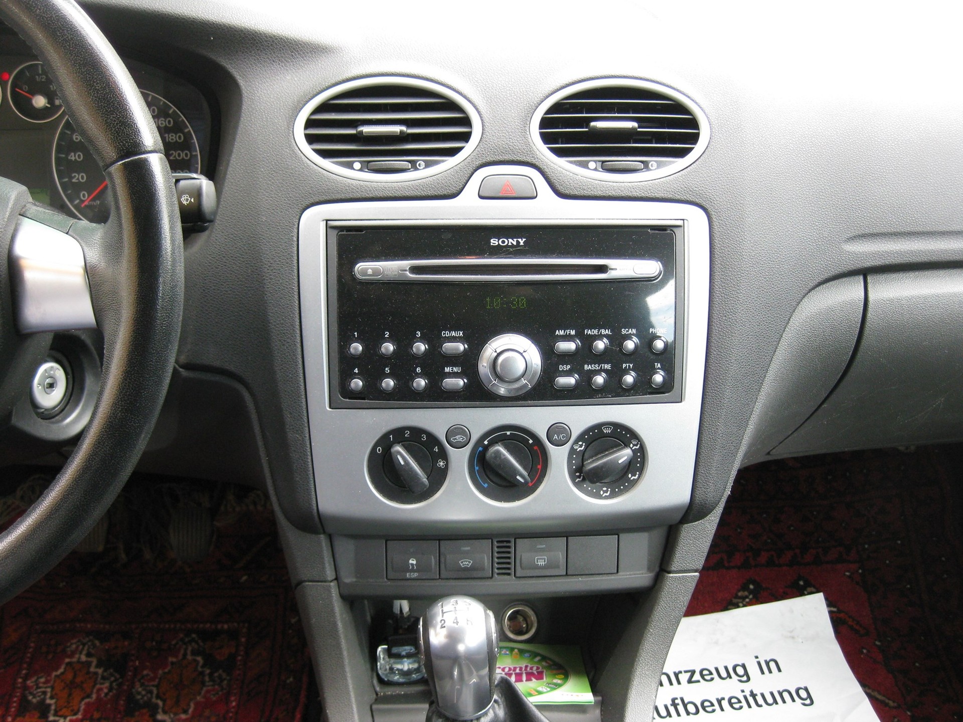 FORD Focus 2.0i Trend-image-10