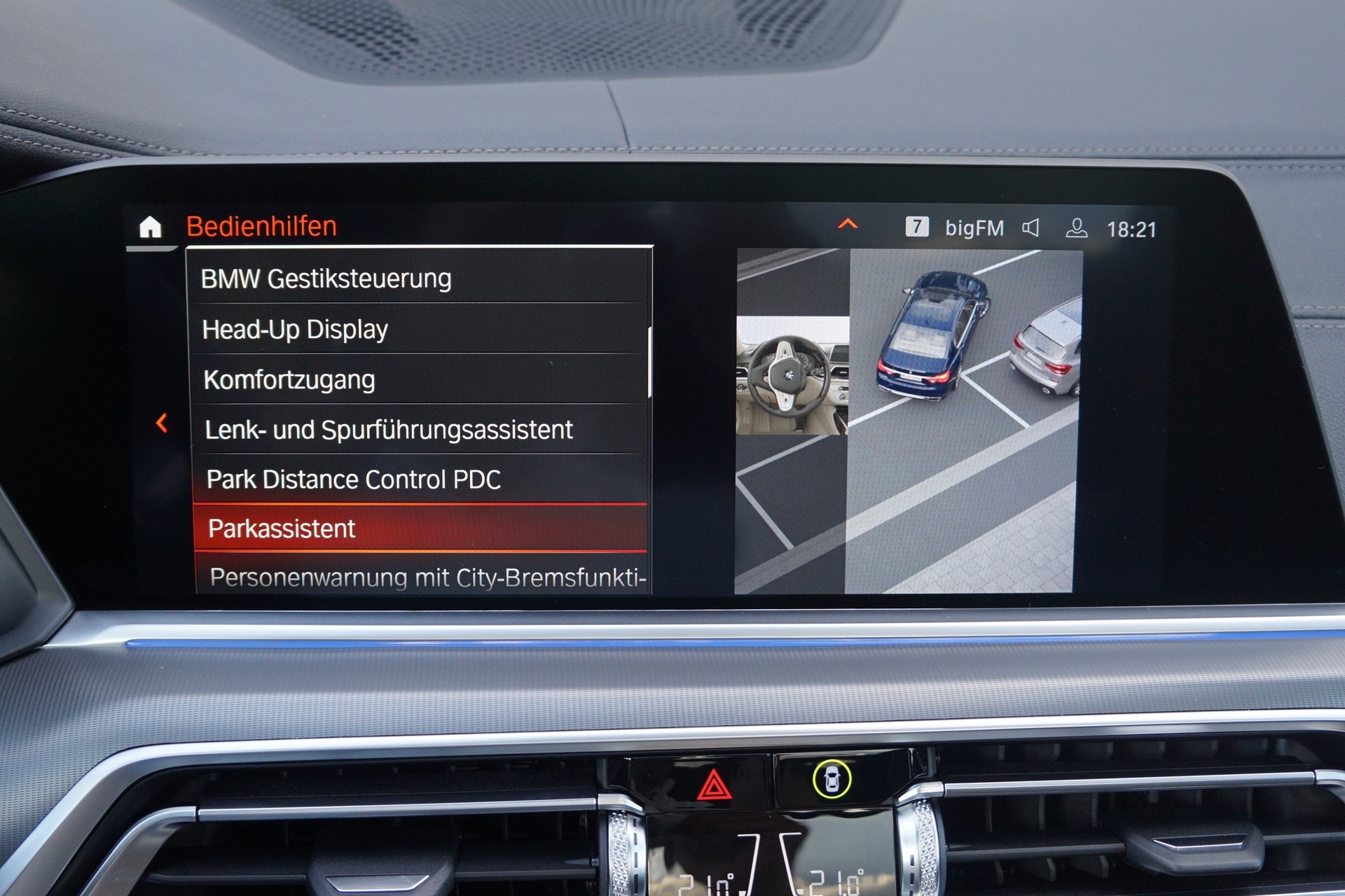 BMW X5 xDrive 40i - M SPORTPAKET - TOP OPTION-image-22