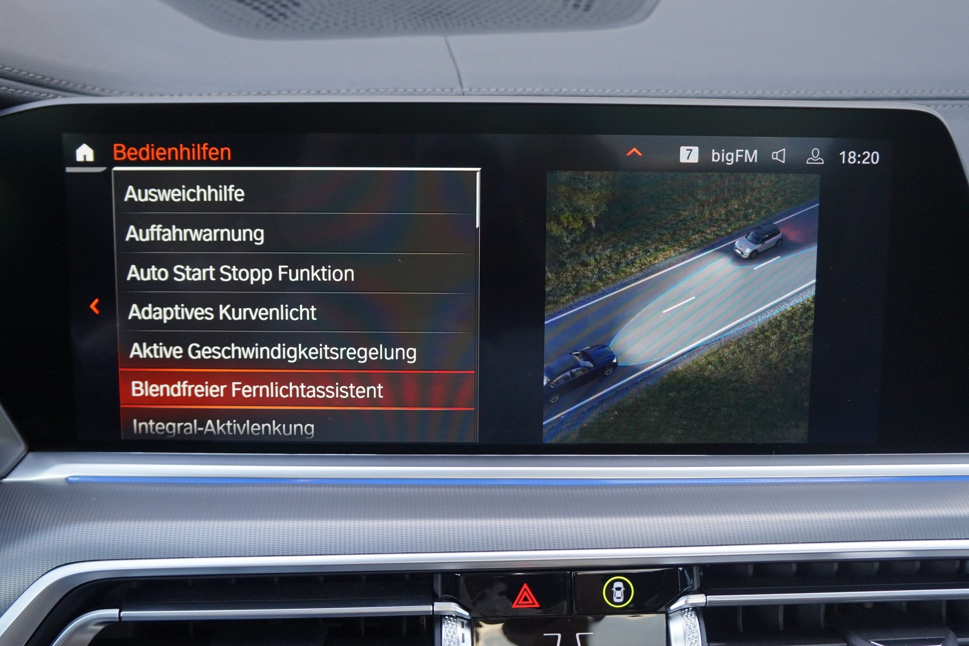 BMW X5 xDrive 40i - M SPORTPAKET - TOP OPTION-image-27